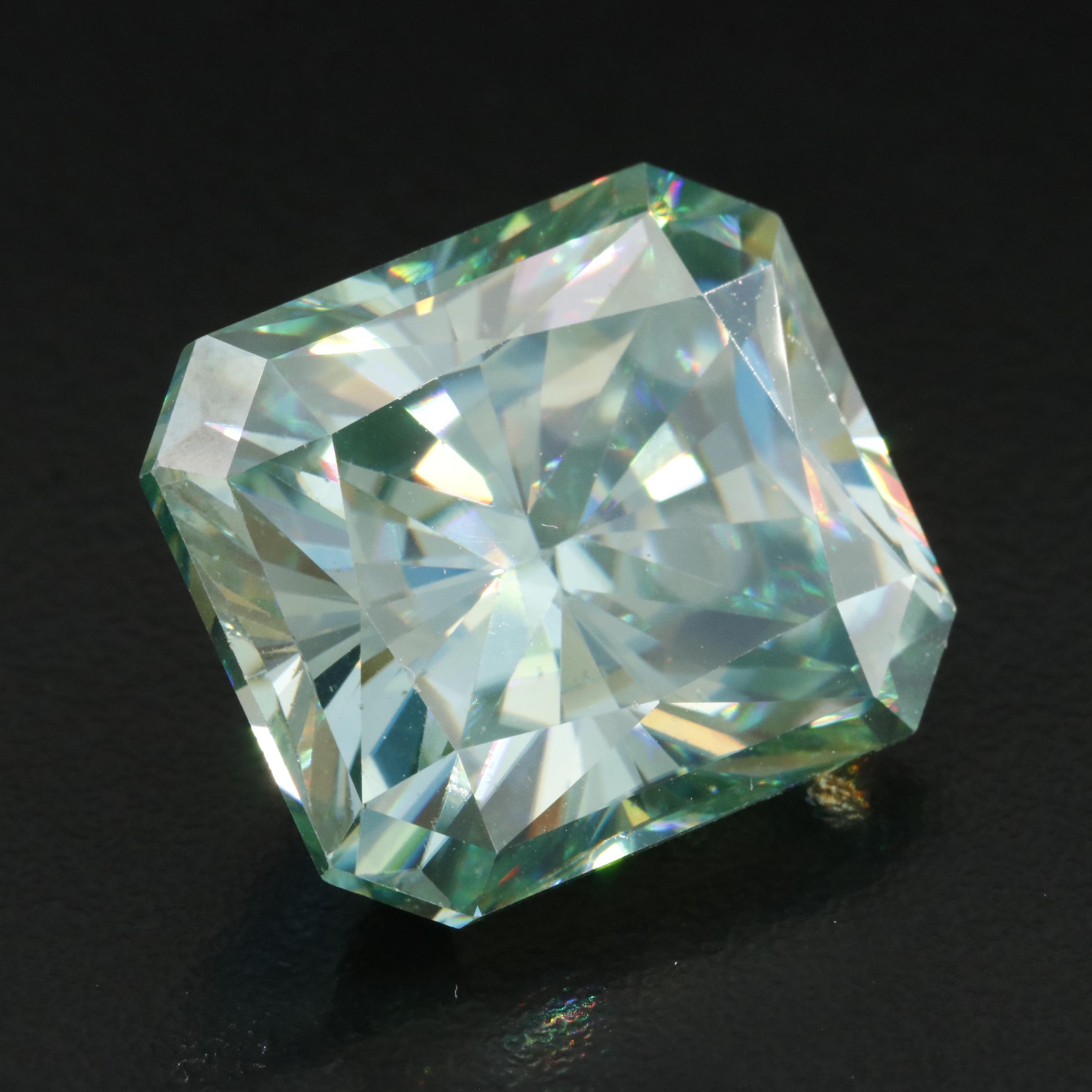 Loose 39.53 CT Moissanite