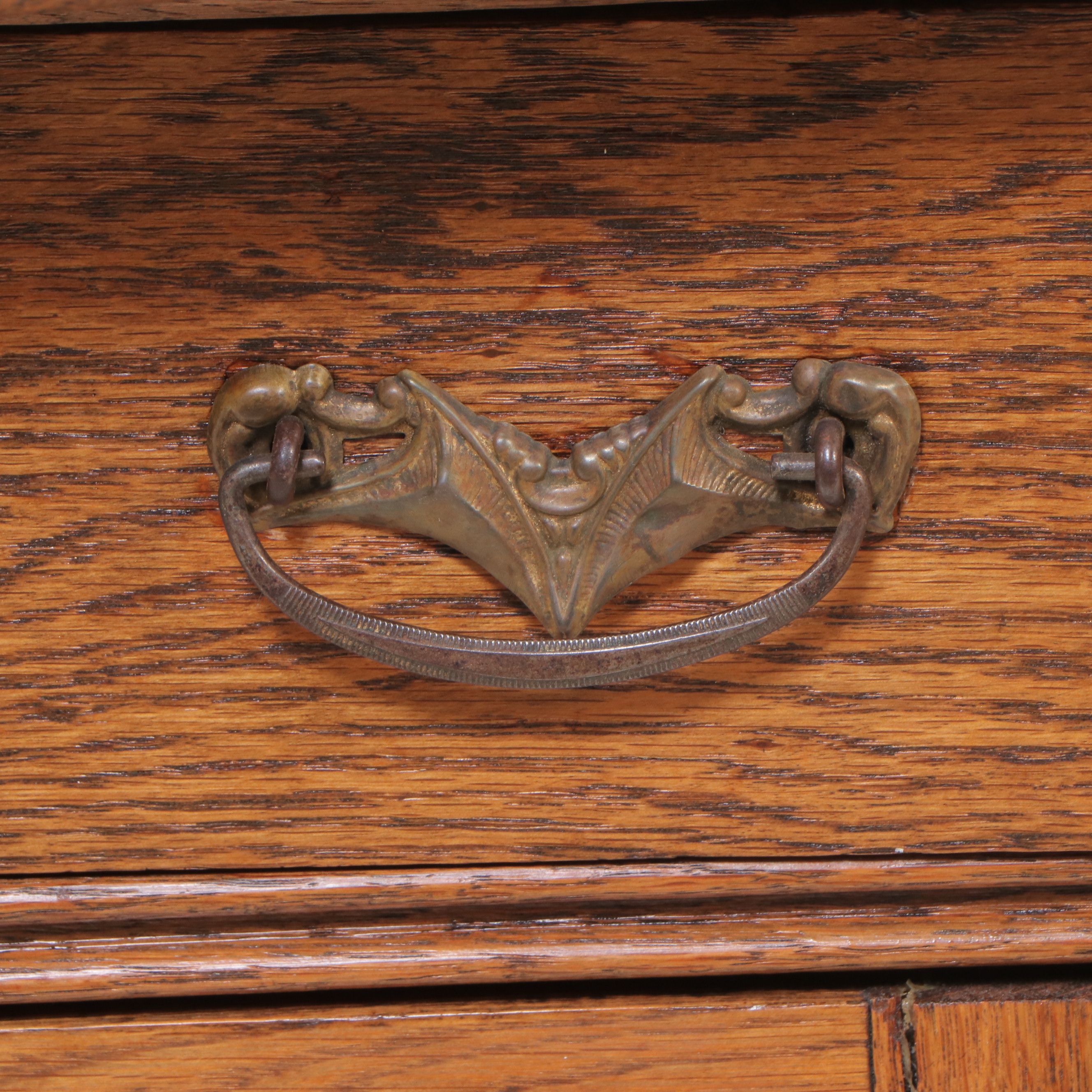 Blanton & Bro. Victorian Oak Washstand