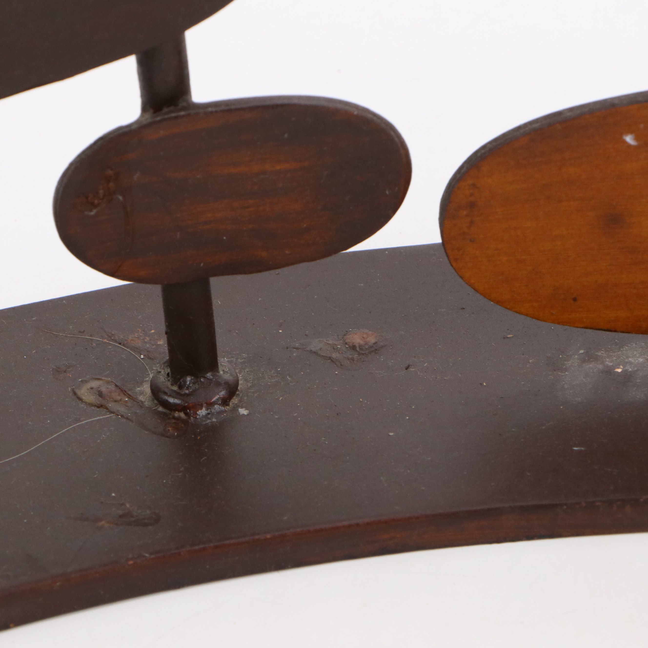 Retro Style Oval Metal Disc Five-Stem Candle Pillar Holder