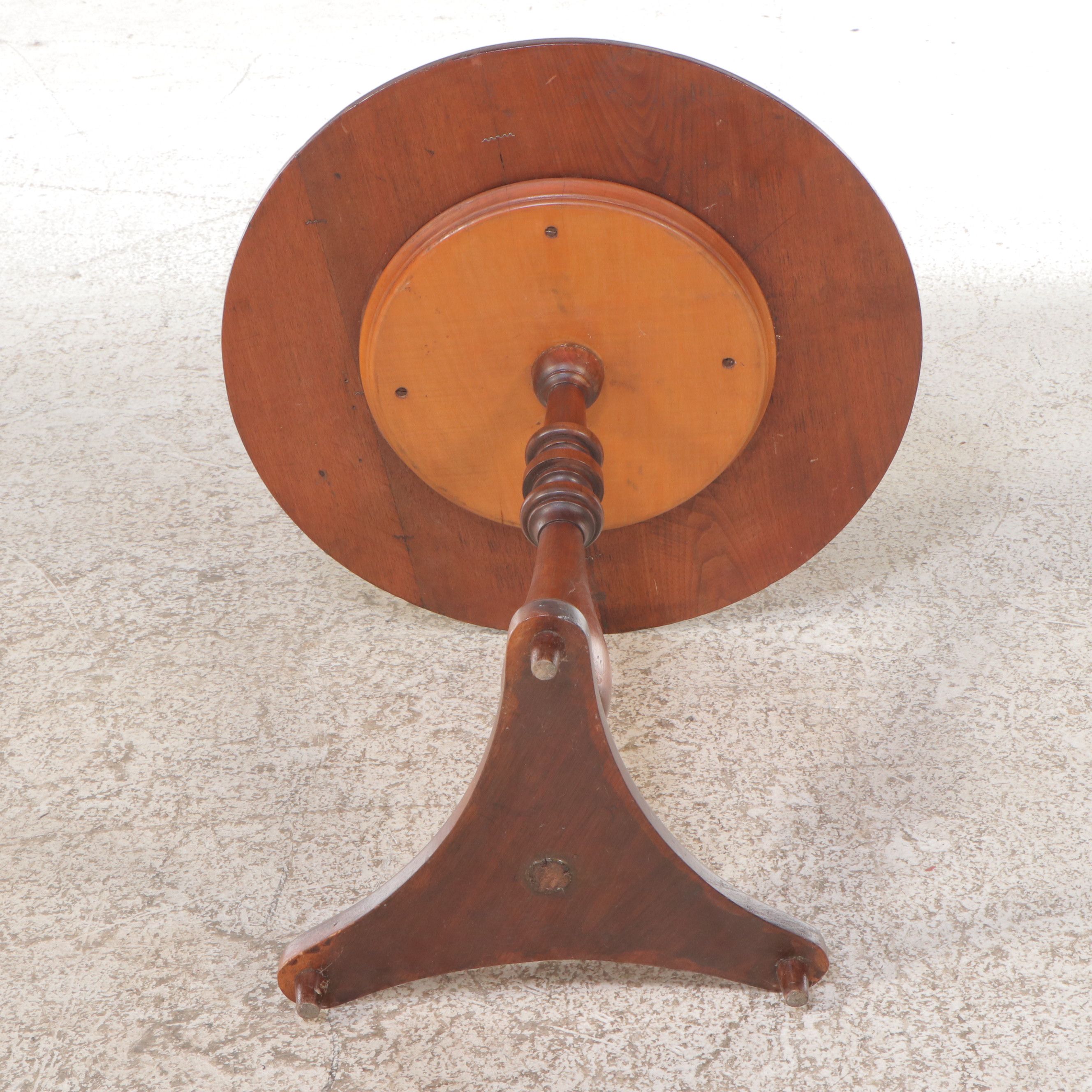 Colonial Style Wooden Pedestal Side Table