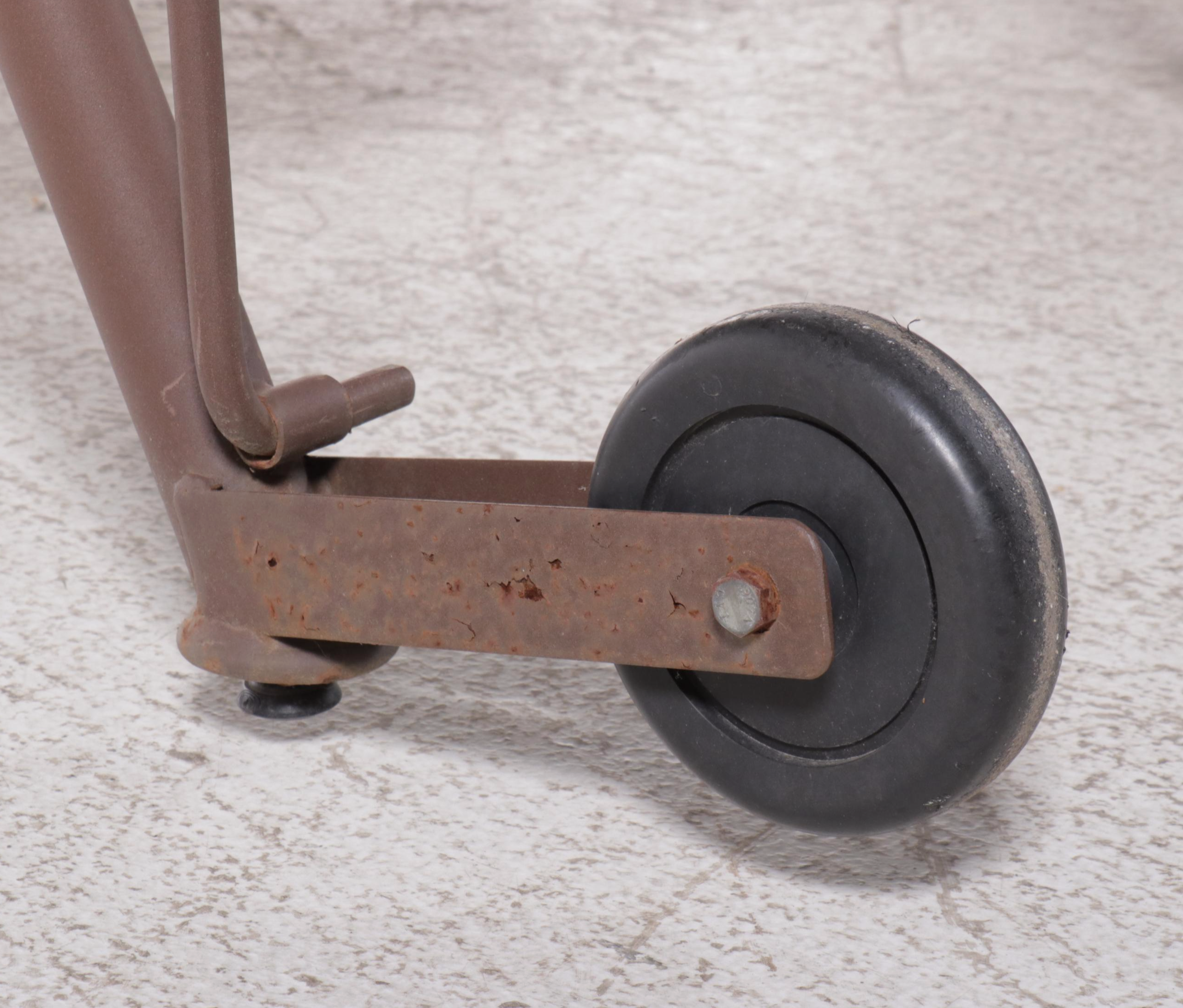 Pair of Arizona Iron Frame Chaise Lounges with Fitted Sunbrella Cushions