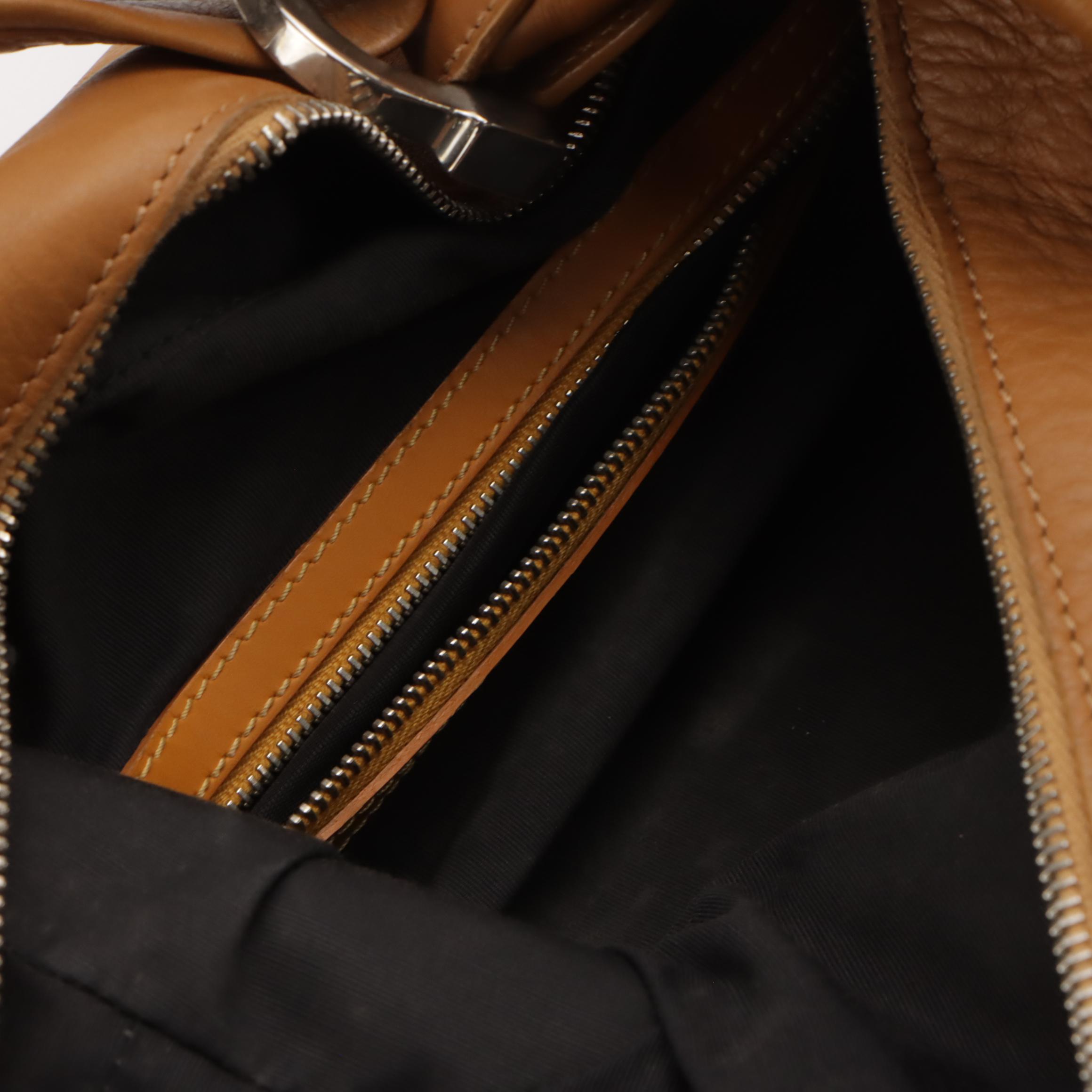 Tod's Hobo Shoulder Bag in Tan Leather