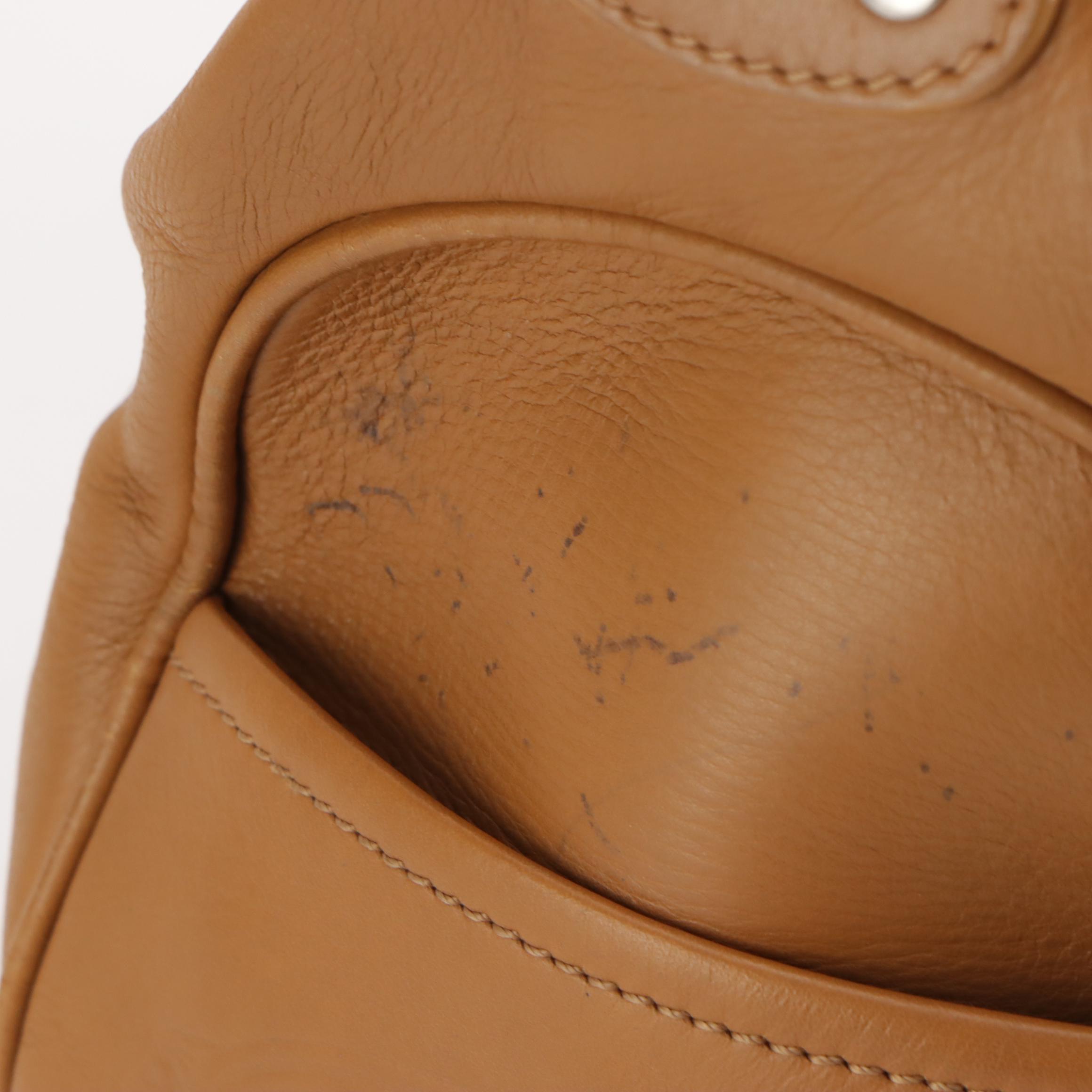 Tod's Hobo Shoulder Bag in Tan Leather