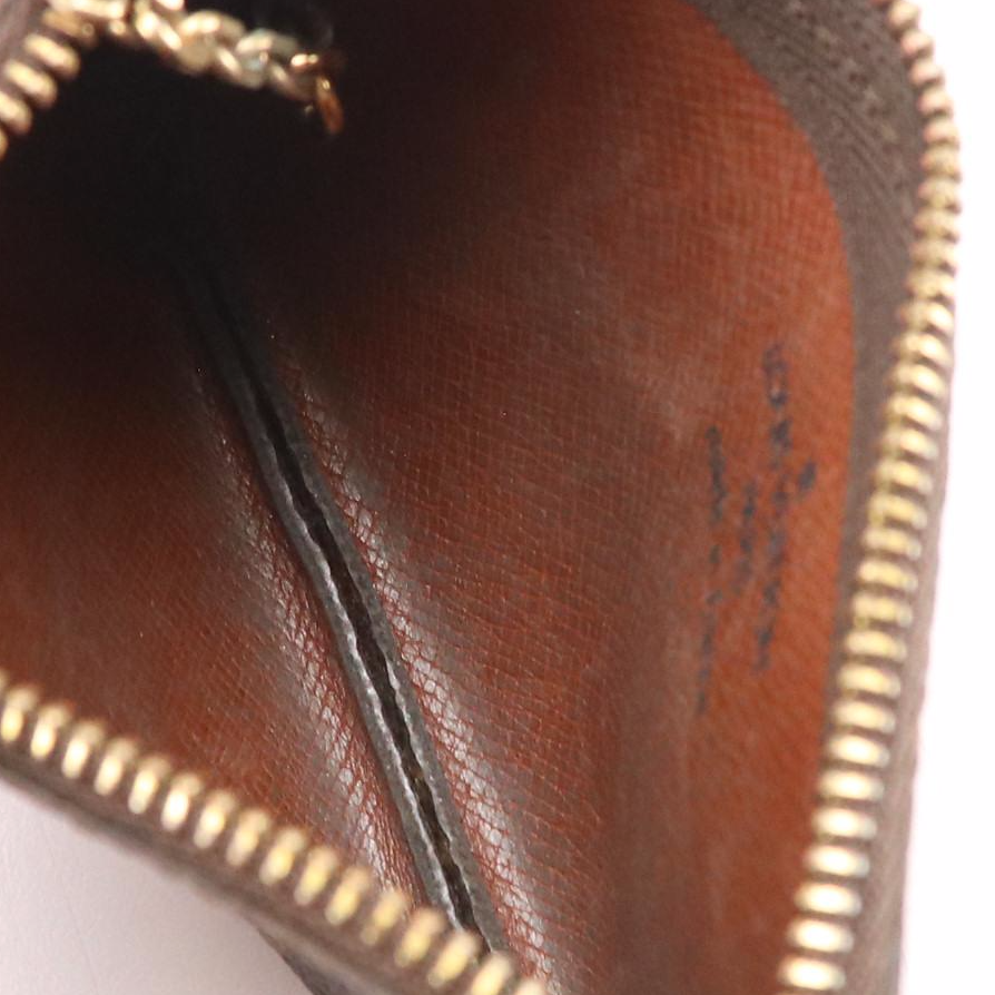 Louis Vuitton Pochette Clés in Monogram Canvas