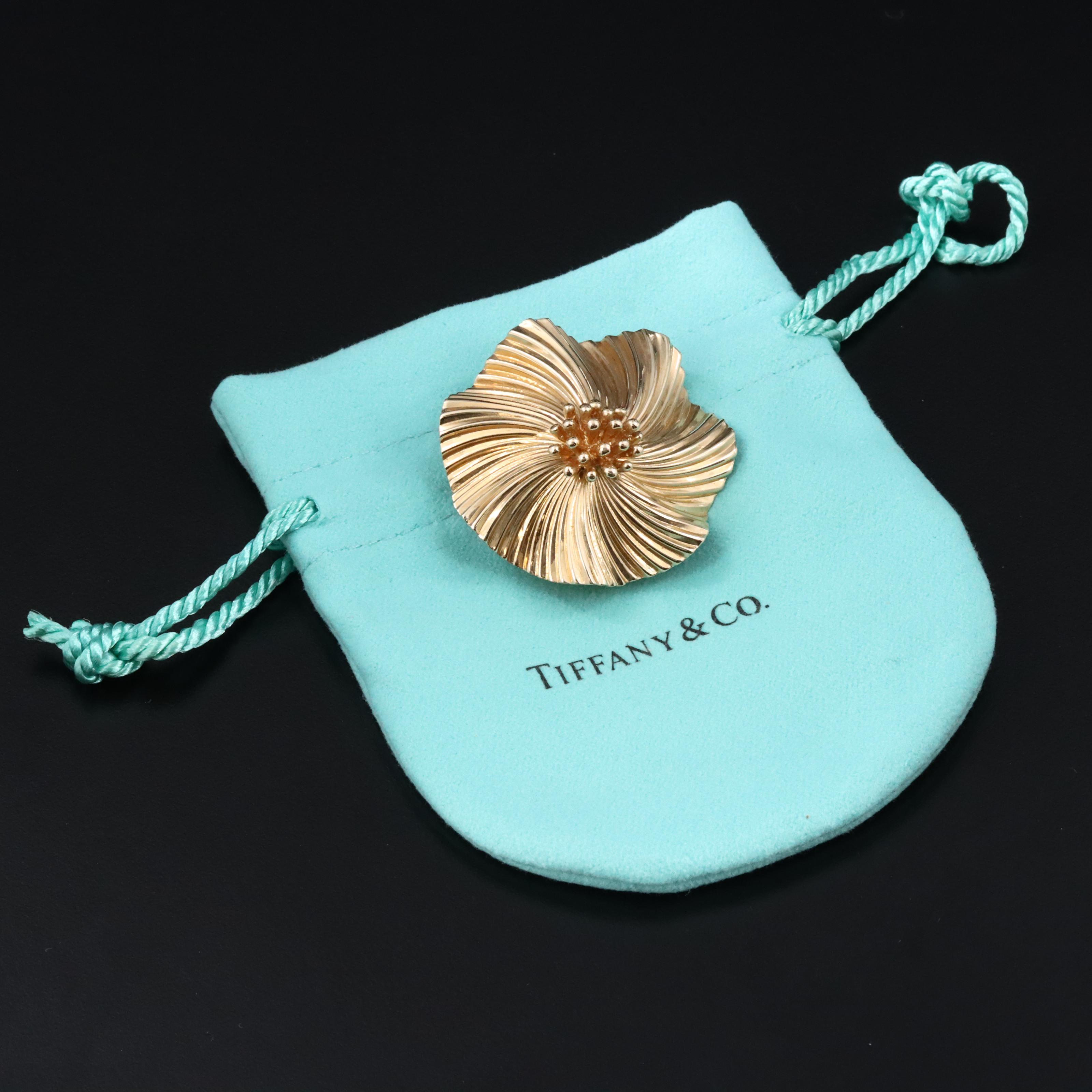 Tiffany & Co. 1960s 14K Fluted Flower Brooch