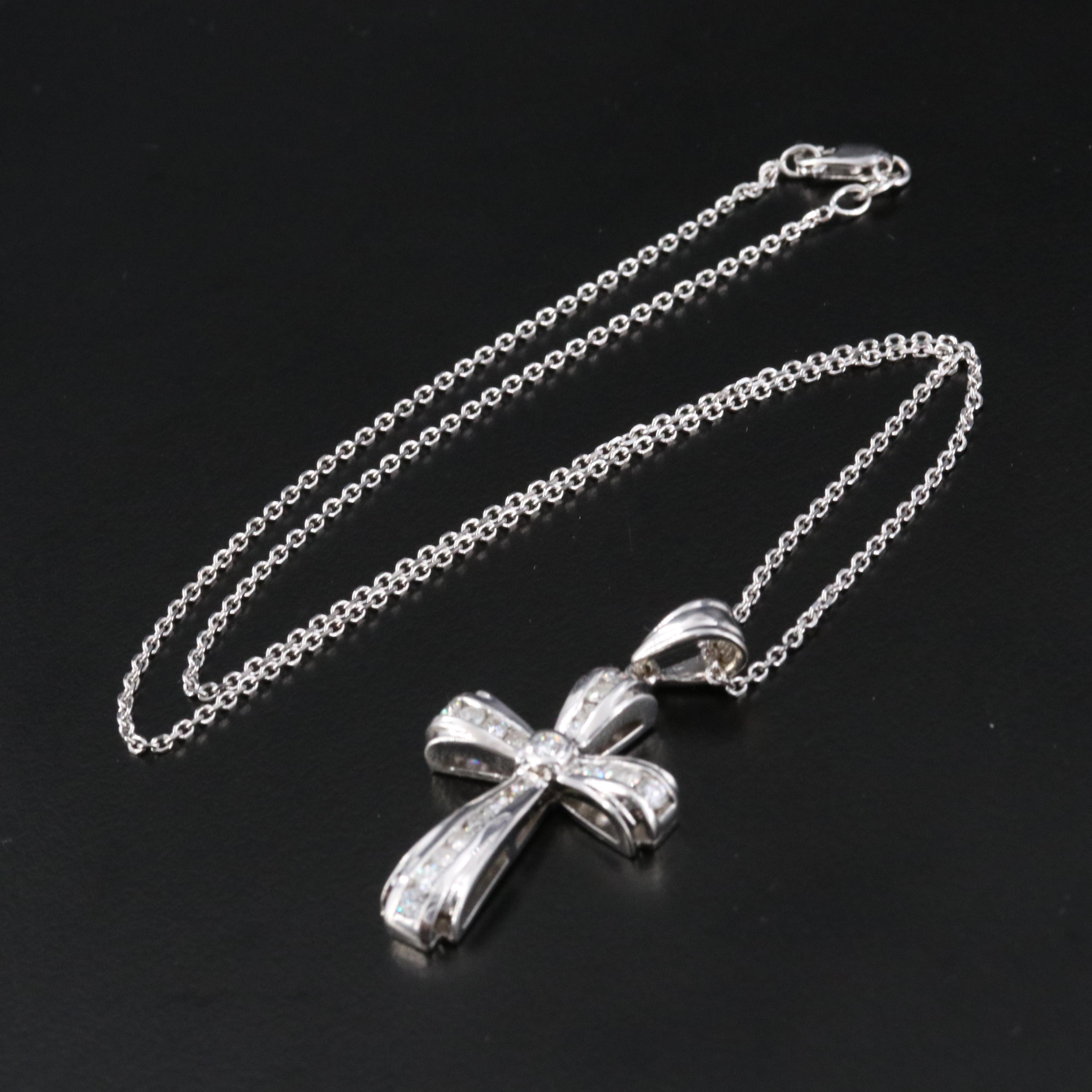 14K 0.70 CTW Diamond Cross Pendant Necklace