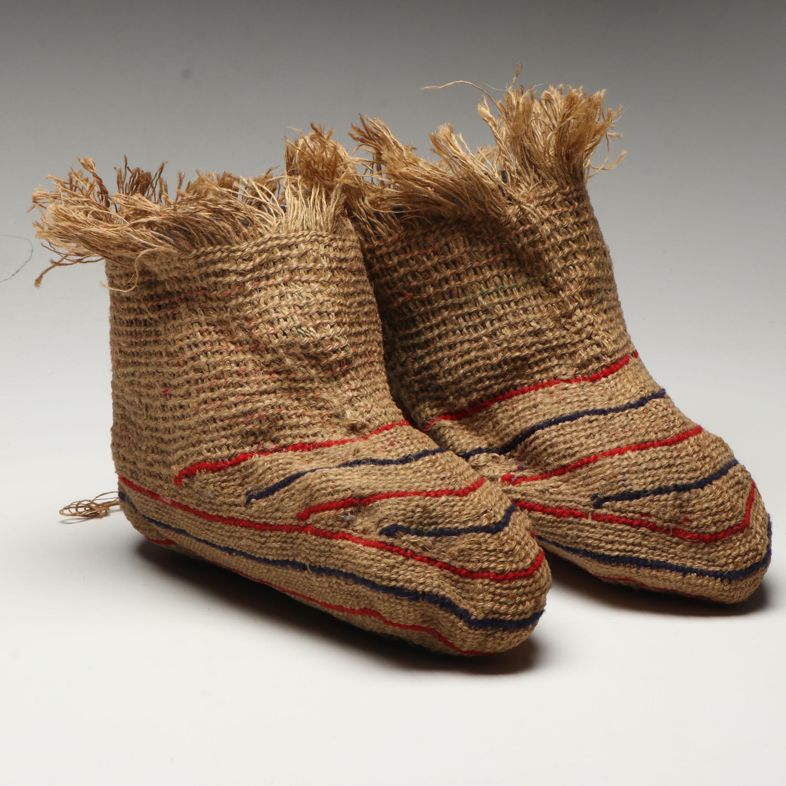 Indigenous Arctic Grass Socks "Alliqsak" with Interwoven Wool Designs