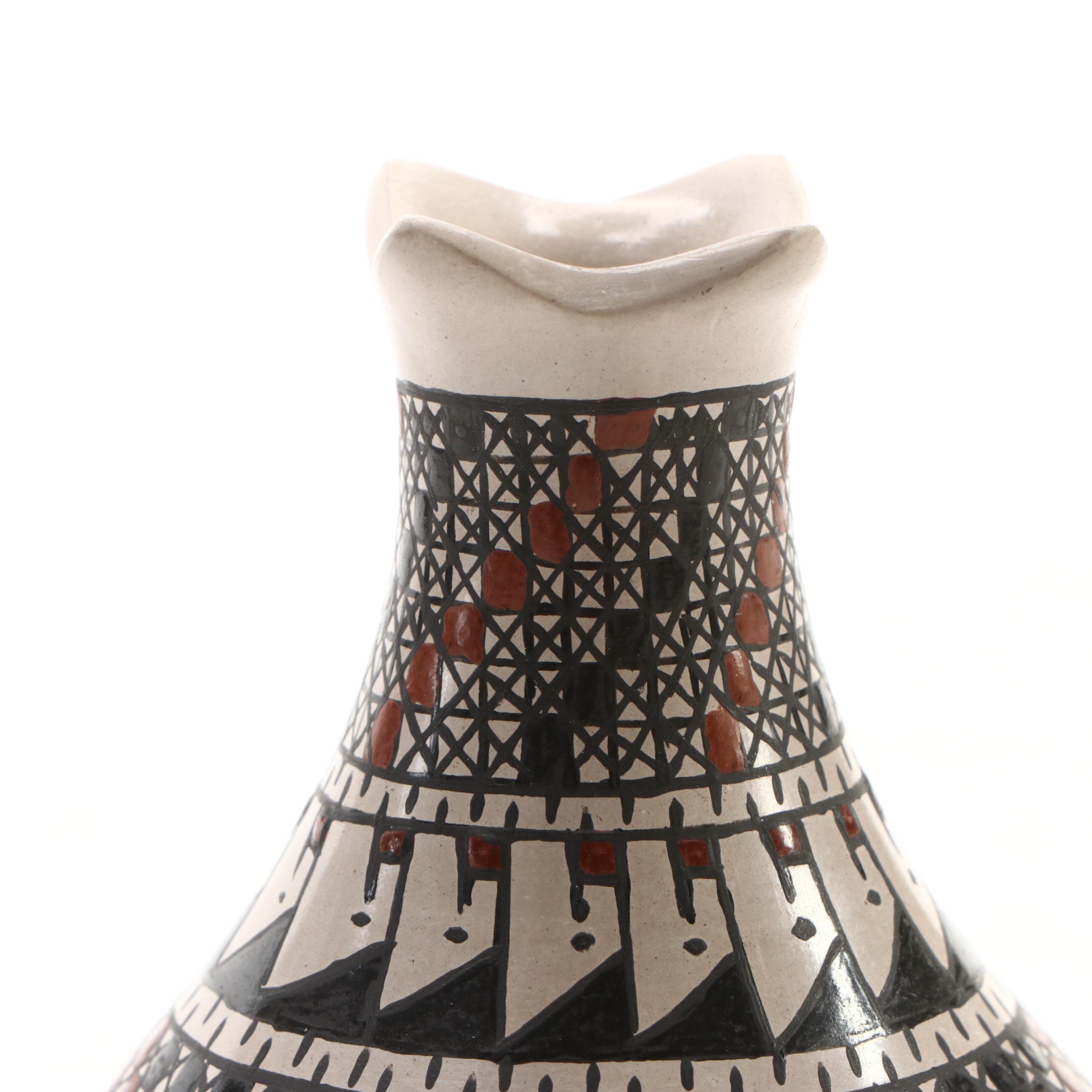 Carmen Veloz Mata Ortiz Ceramic Bud Vase