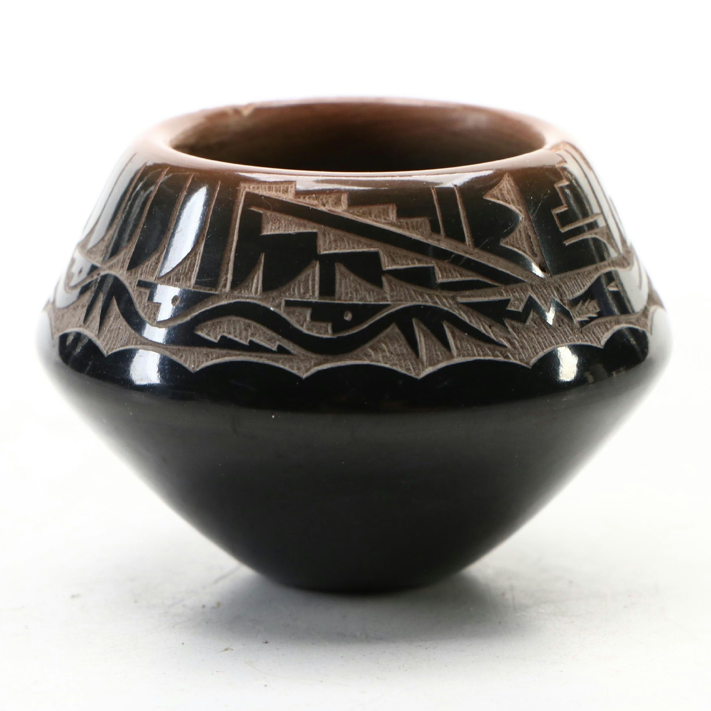 Geri Naranjo Santa Clara Miniature Ceramic Black and Sienna Pot