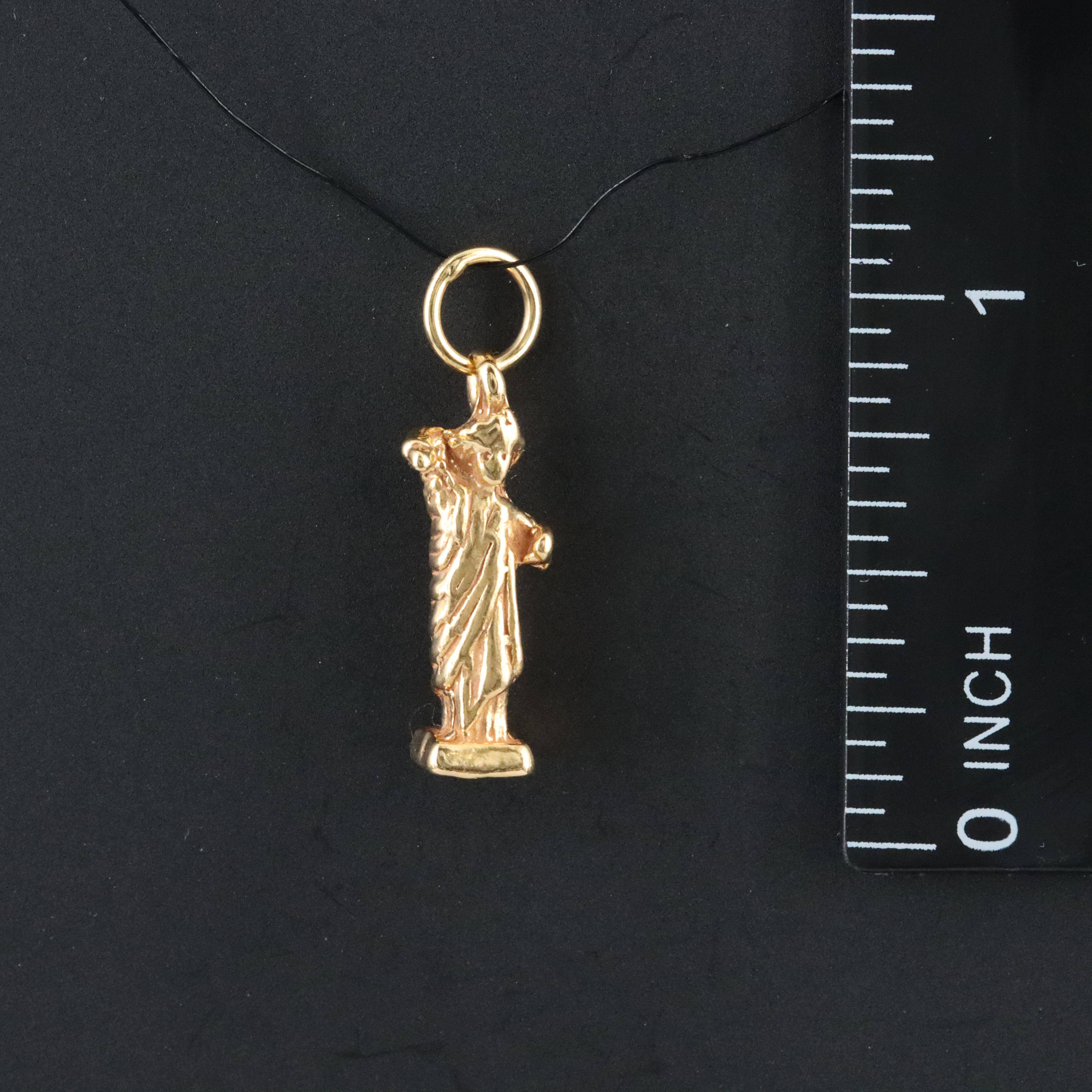 10K Statue of Liberty Charm