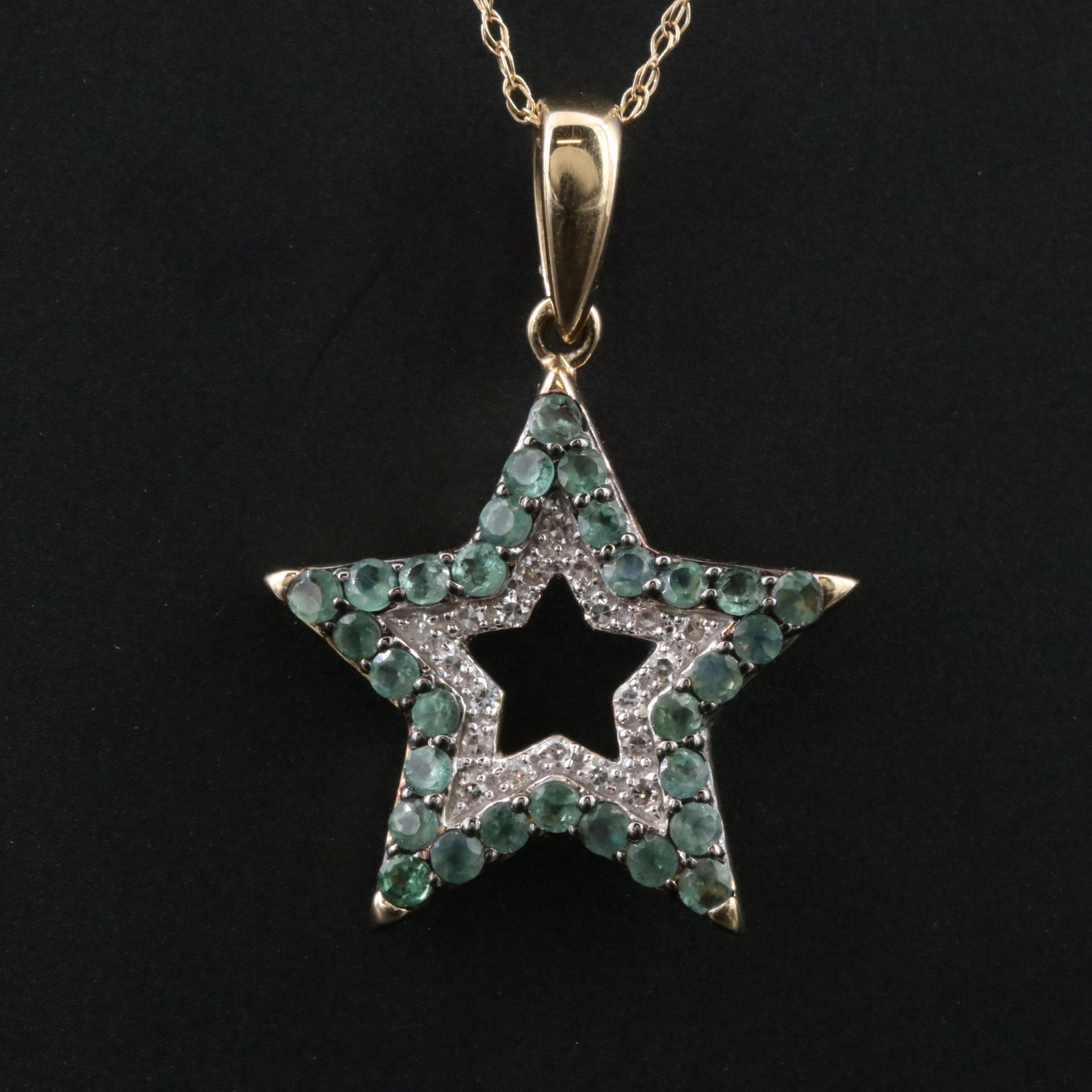 14K Alexandrite and Diamond Star Pendant Necklace