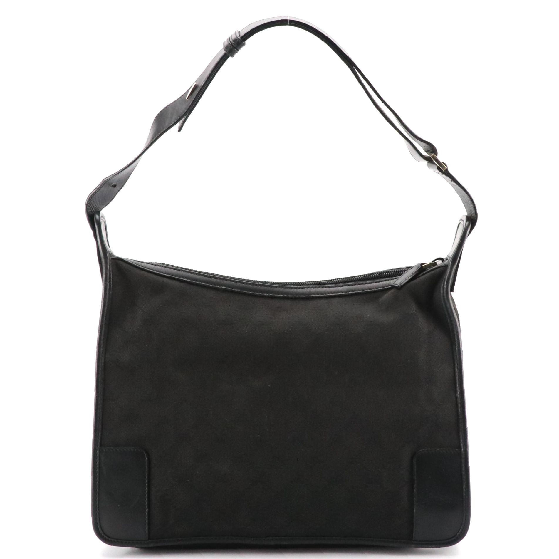 Gucci Zippered Shoulder Bag in Black GG Canvas and Calfskin Leather Trim