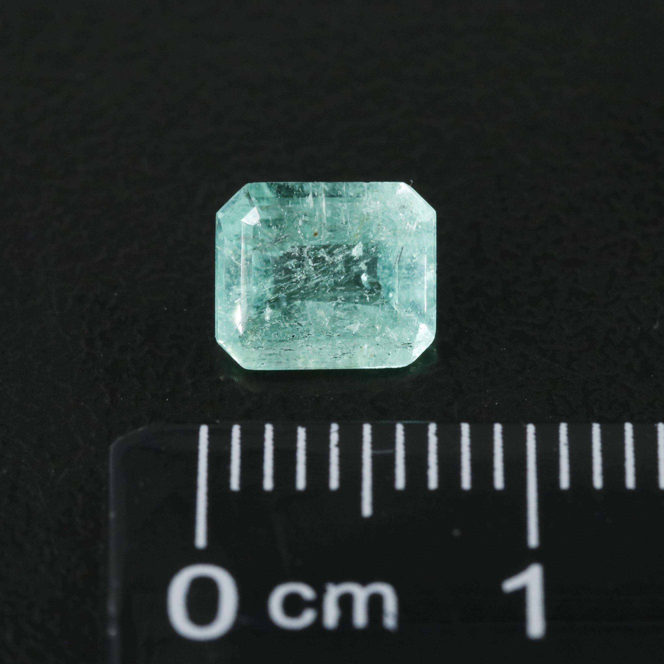 Loose 0.89 CT Emerald