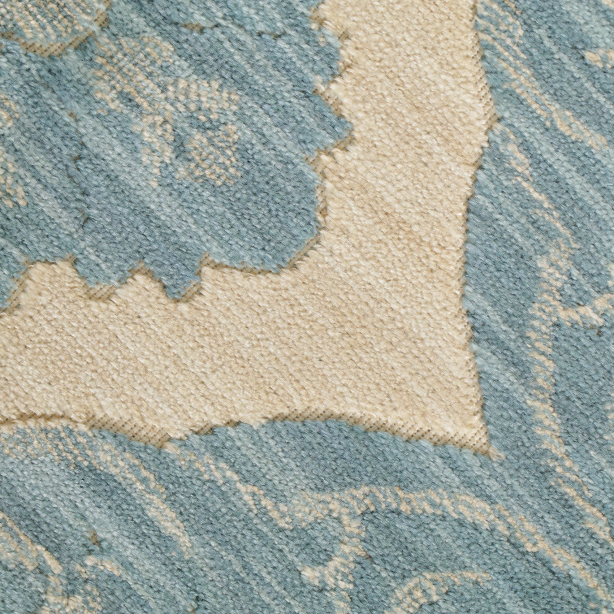 Ethan Allen "Traditional Classics" Chippendale Style Camelback Sofa