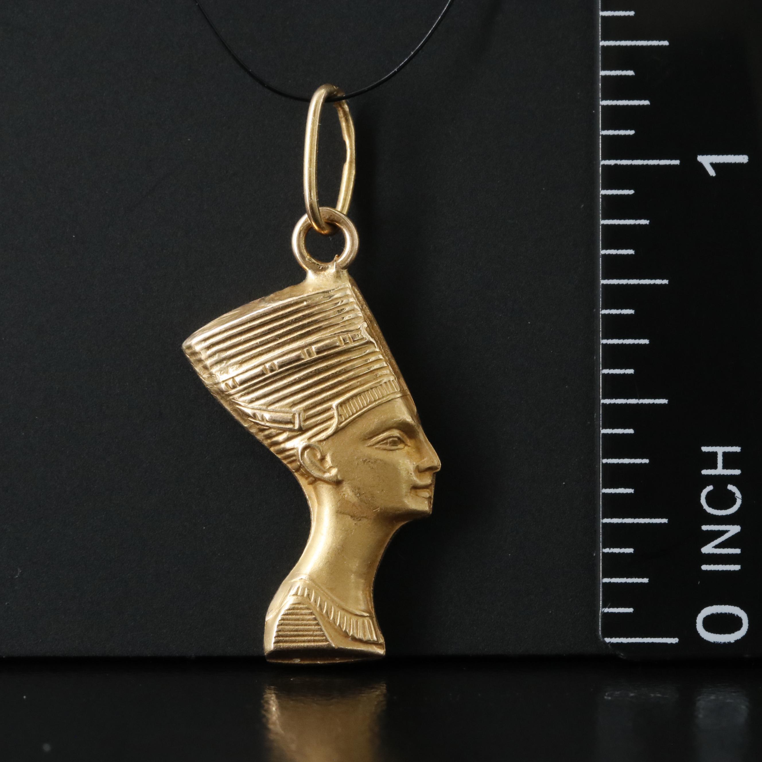 18K Nefertiti Pendant