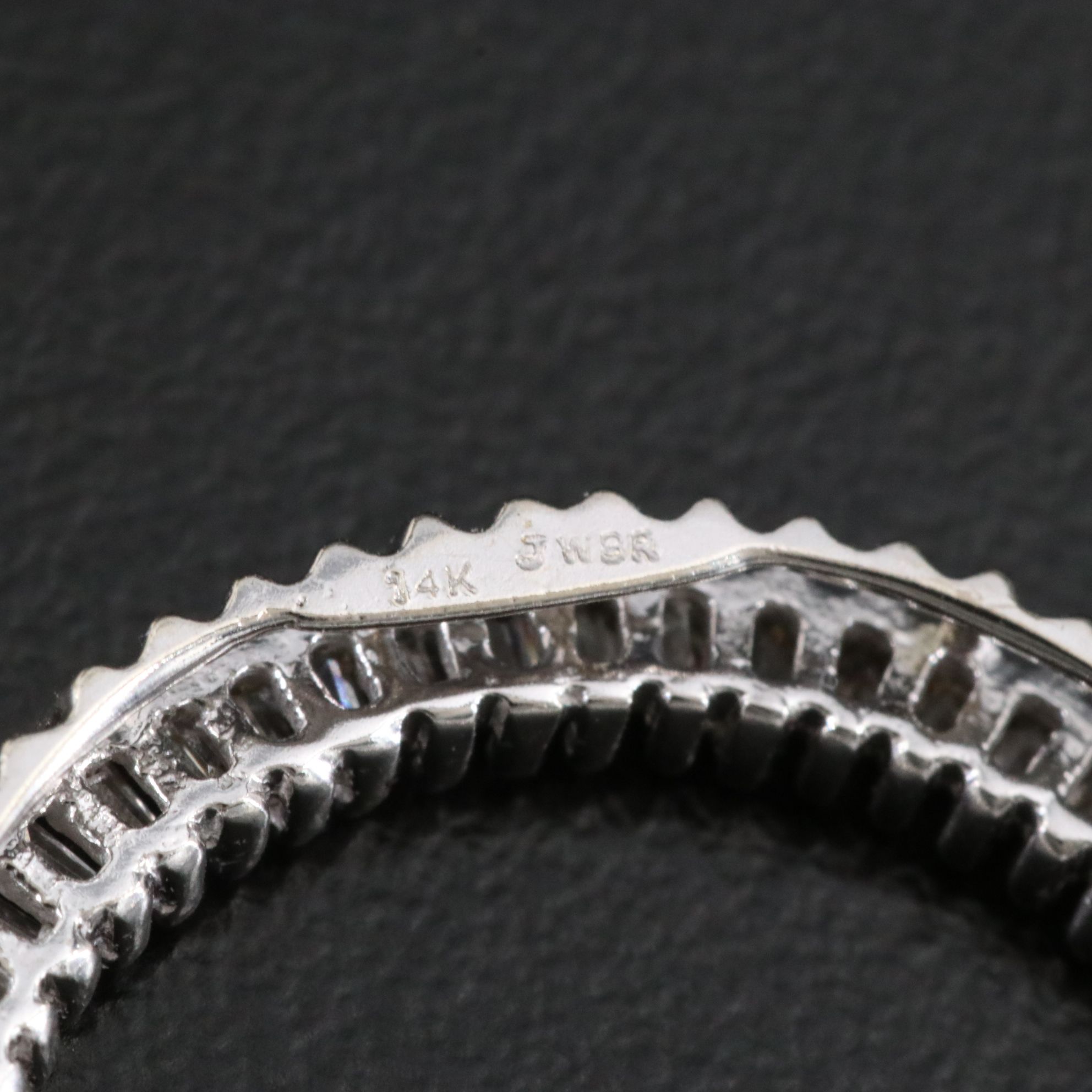 14K 0.75 CTW Diamond Circle Pendant