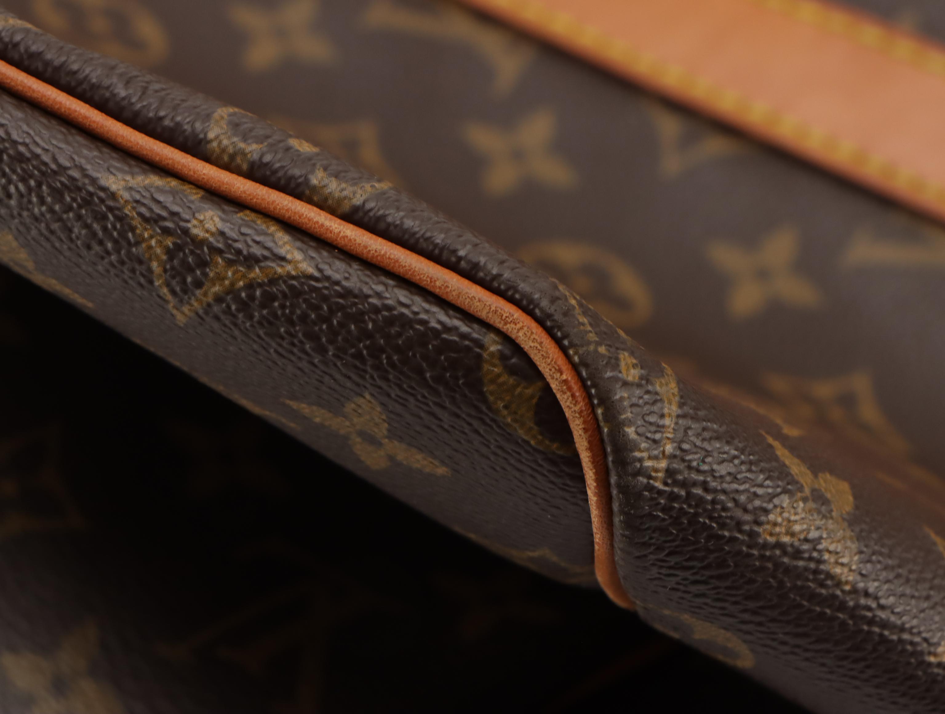 Louis Vuitton Keepall 55 in Monogram Canvas and Vachetta Leather