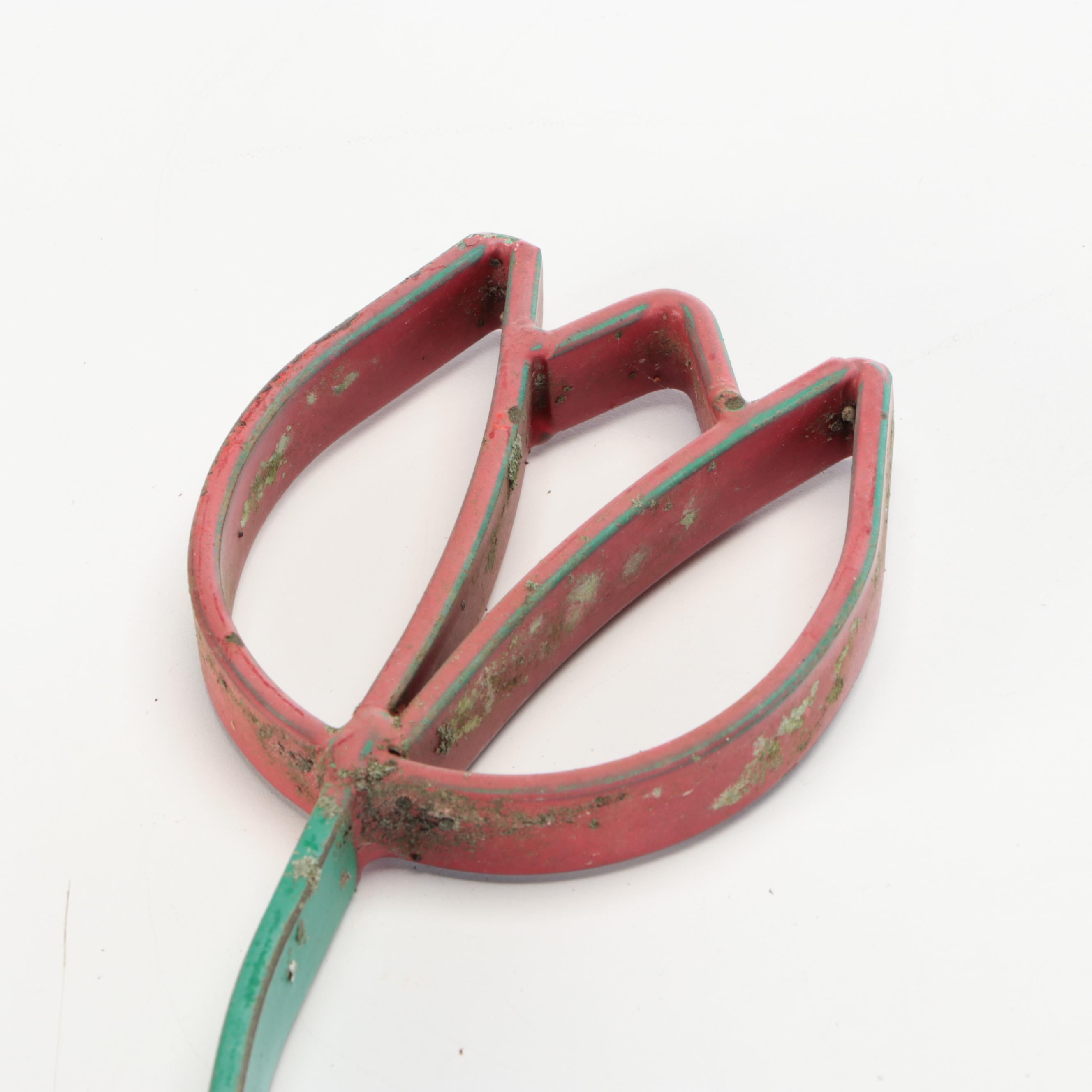 Metal Tulip Yard Decorations