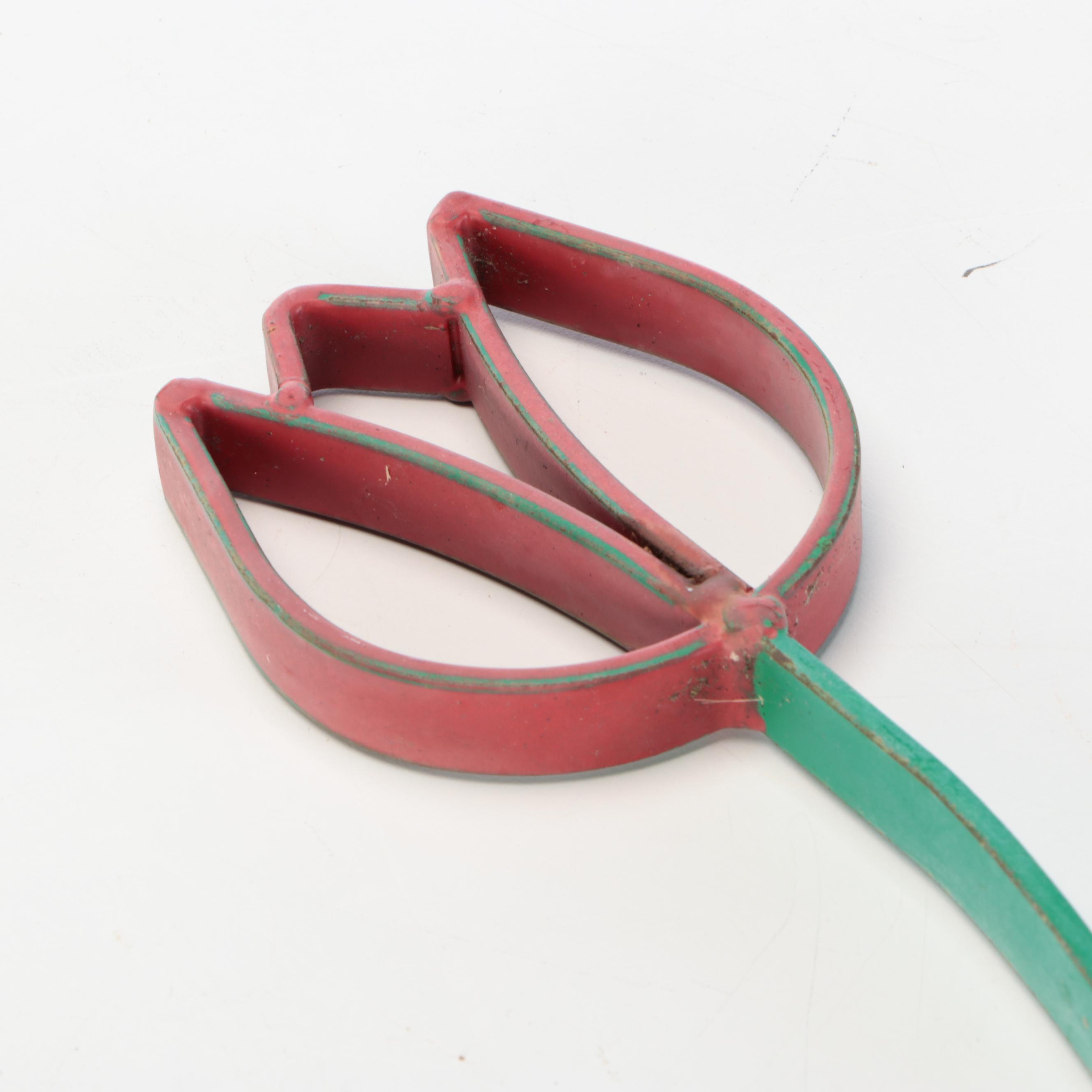 Metal Tulip Yard Decorations