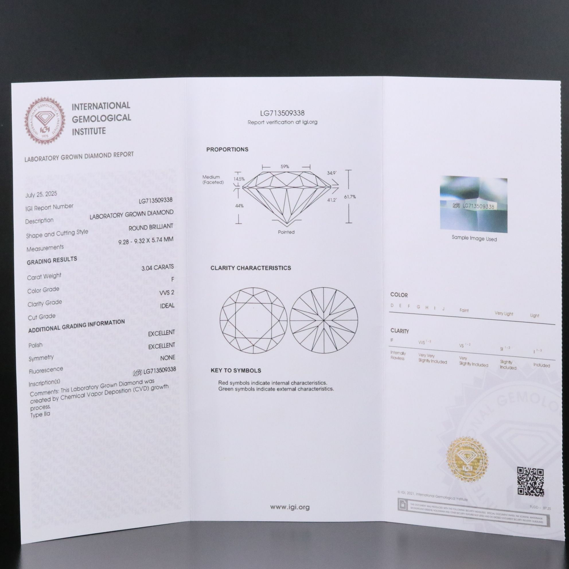 18K 3.68 CTW Diamond Ring with Lab Grown Center and IGI Report