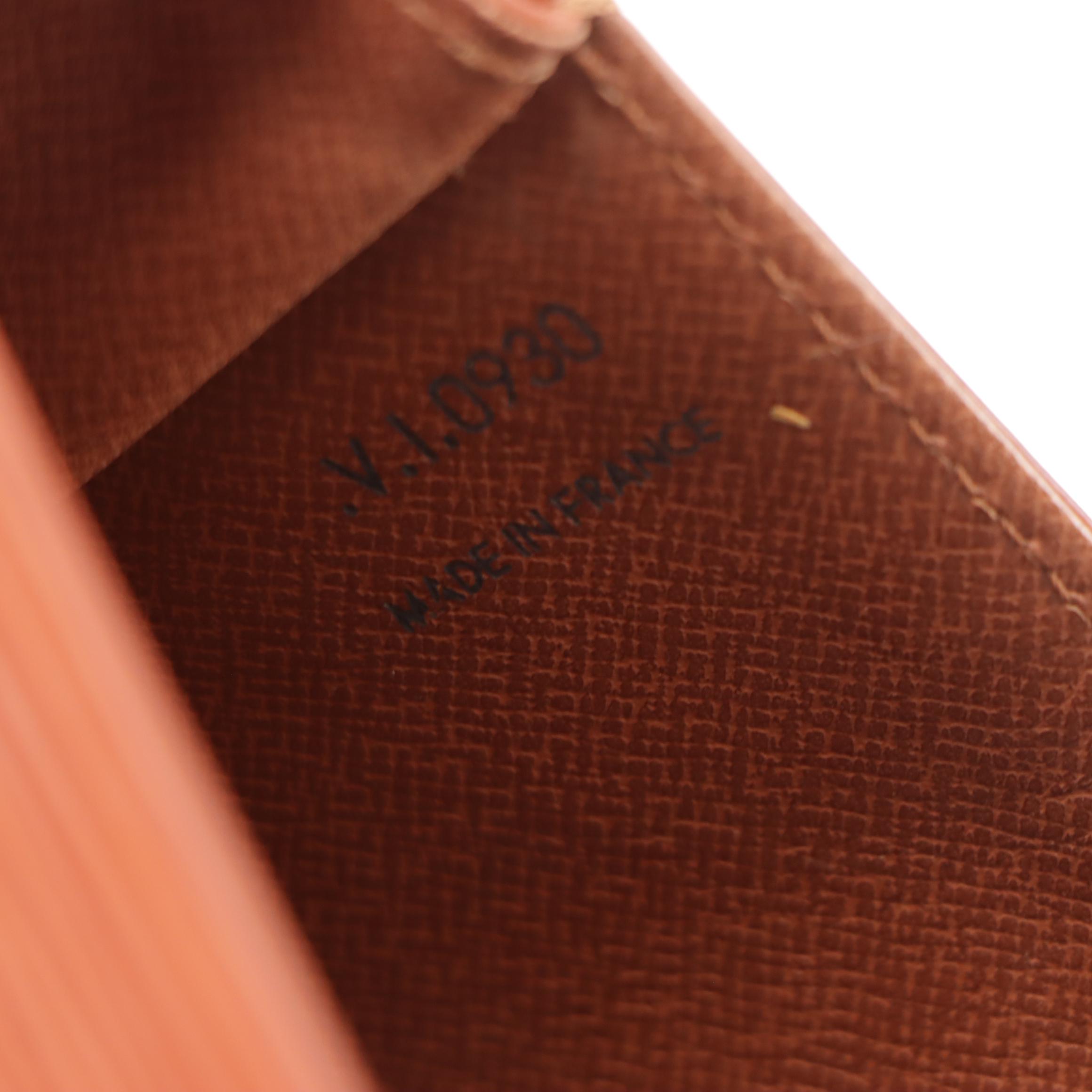 Louis Vuitton Lena Clutch in Kenyan Fawn Epi/Smooth Leather