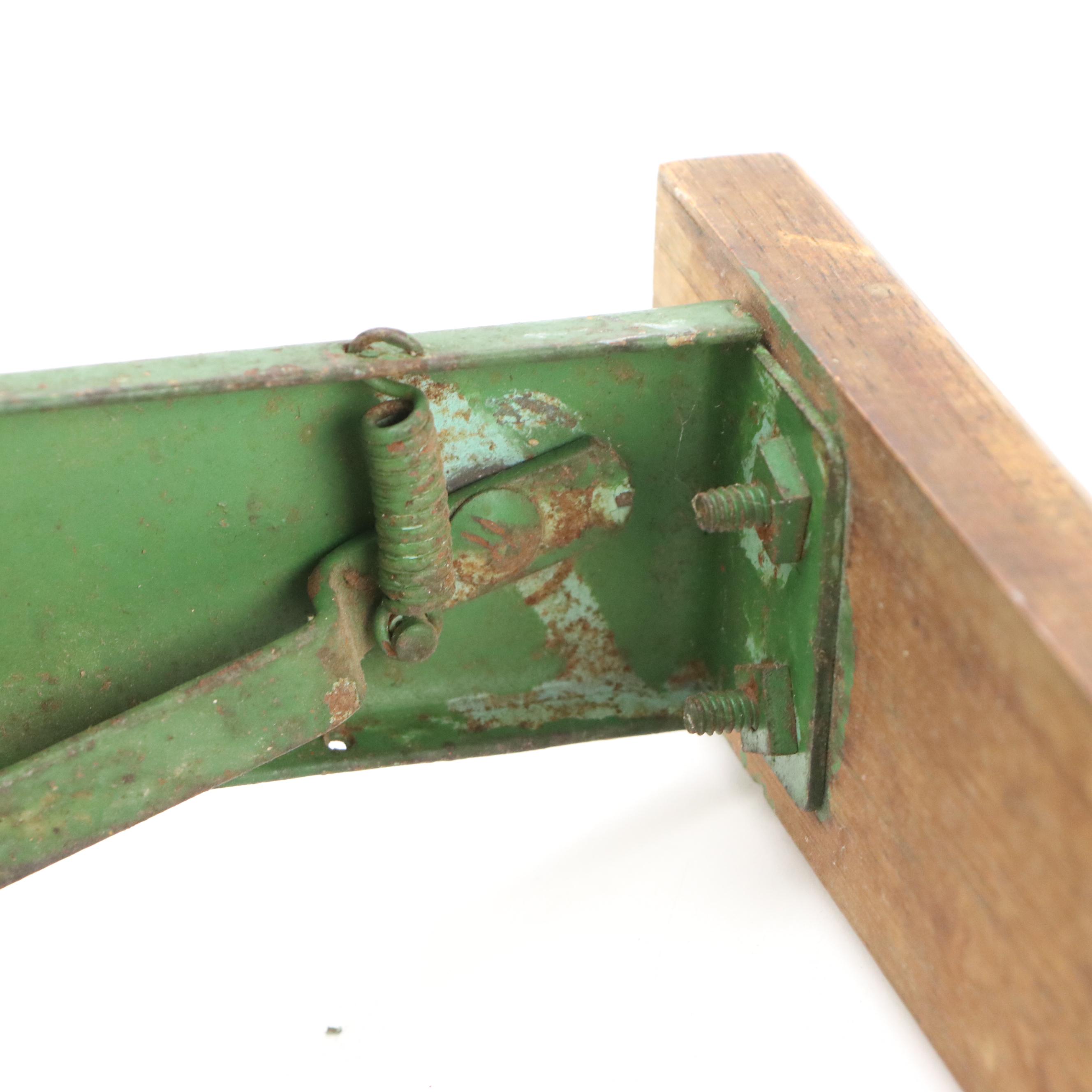 Spicanspan Store Paper Roll Dispenser with Barefoot Boy Candleholders