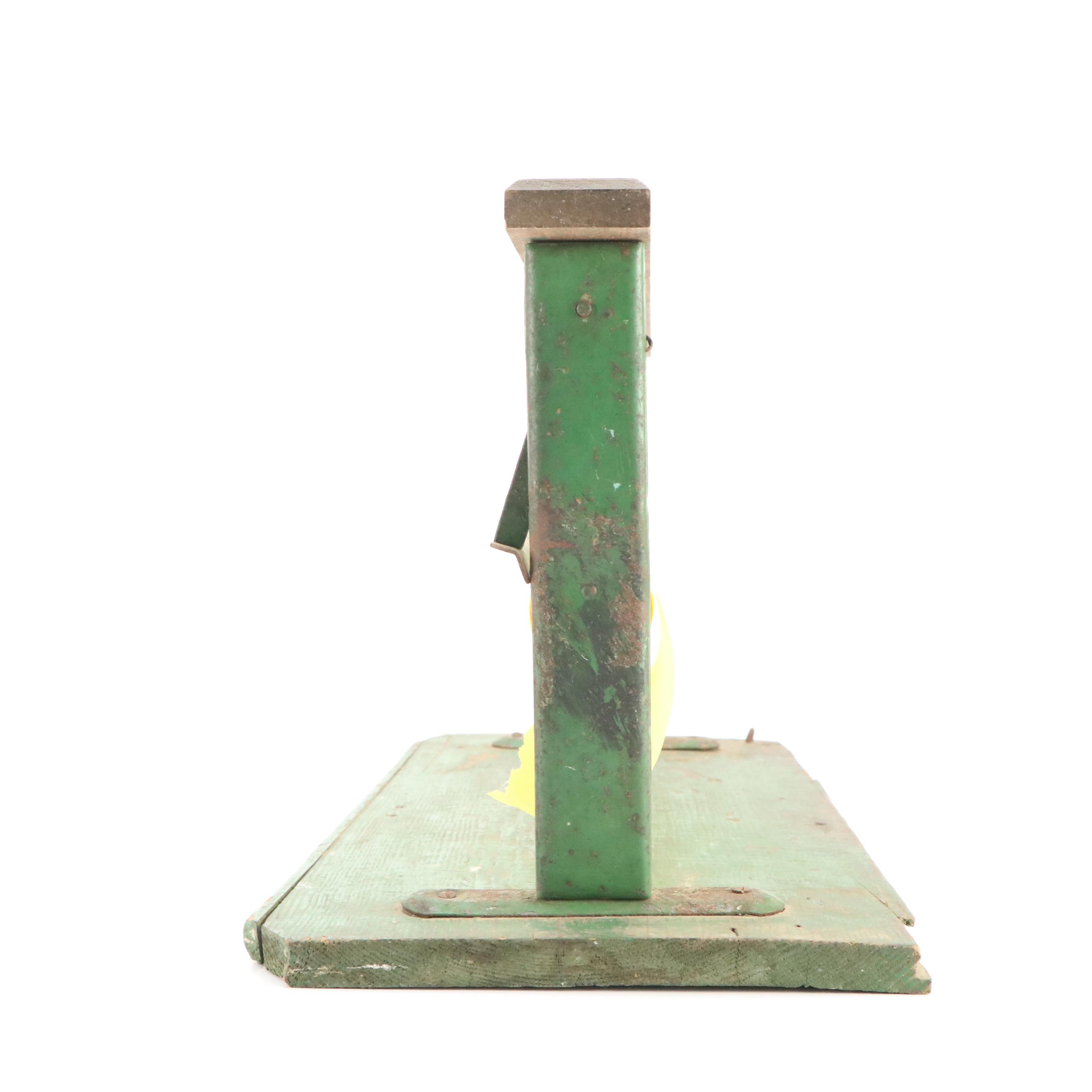 Spicanspan Store Paper Roll Dispenser with Barefoot Boy Candleholders