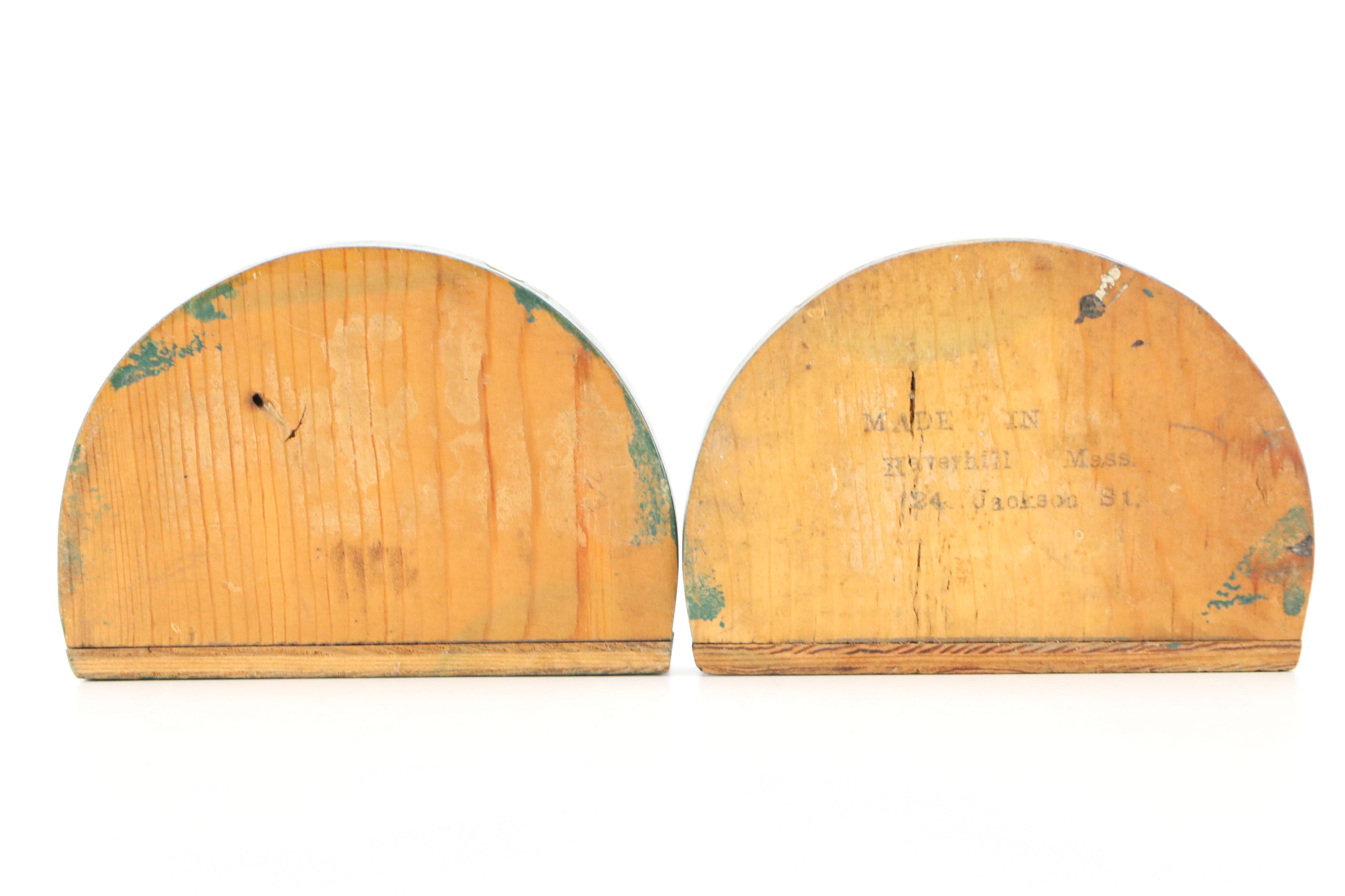 Spicanspan Store Paper Roll Dispenser with Barefoot Boy Candleholders