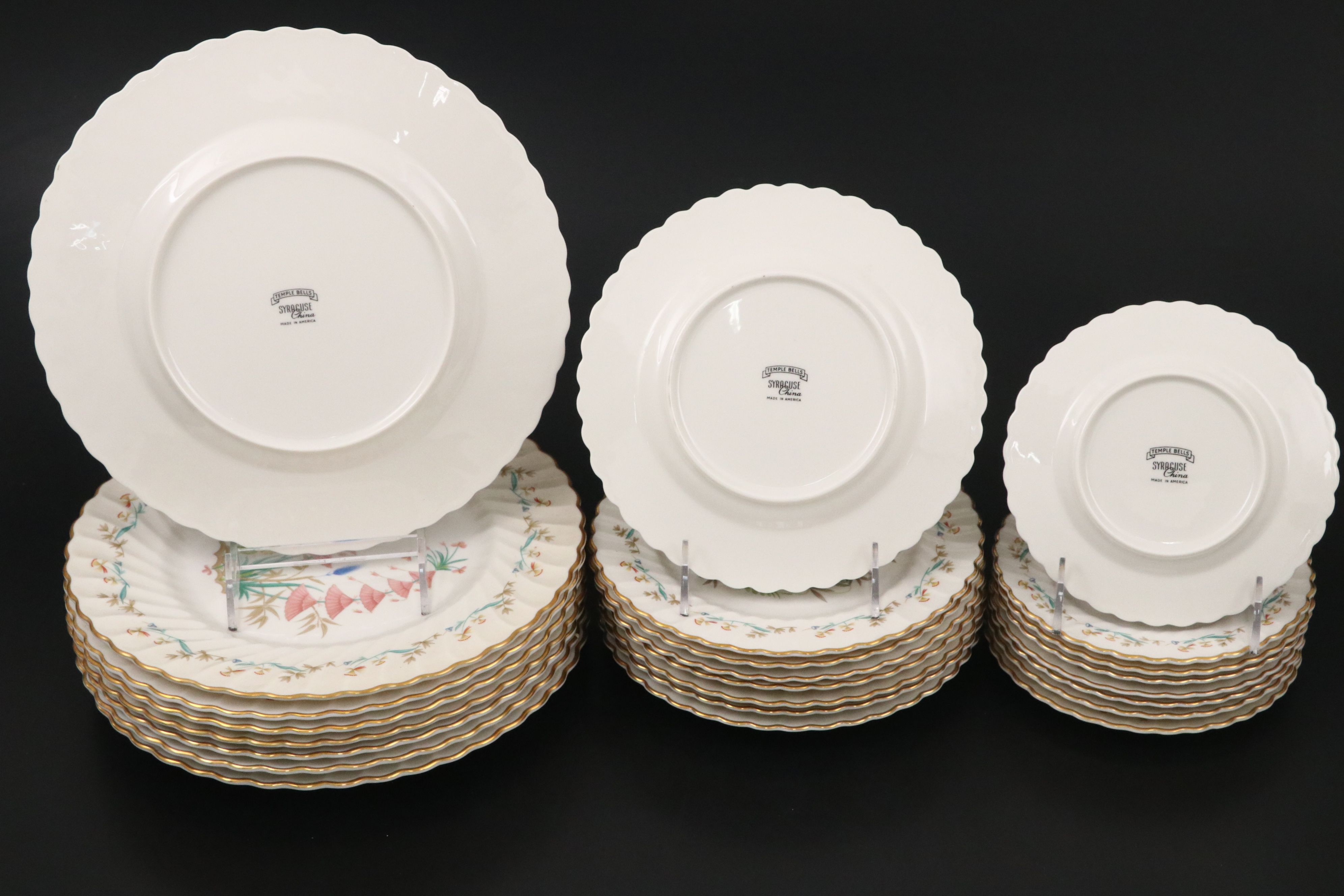 Syracuse "Temple Bells" Porcelain Dinnerware, 1962–1966