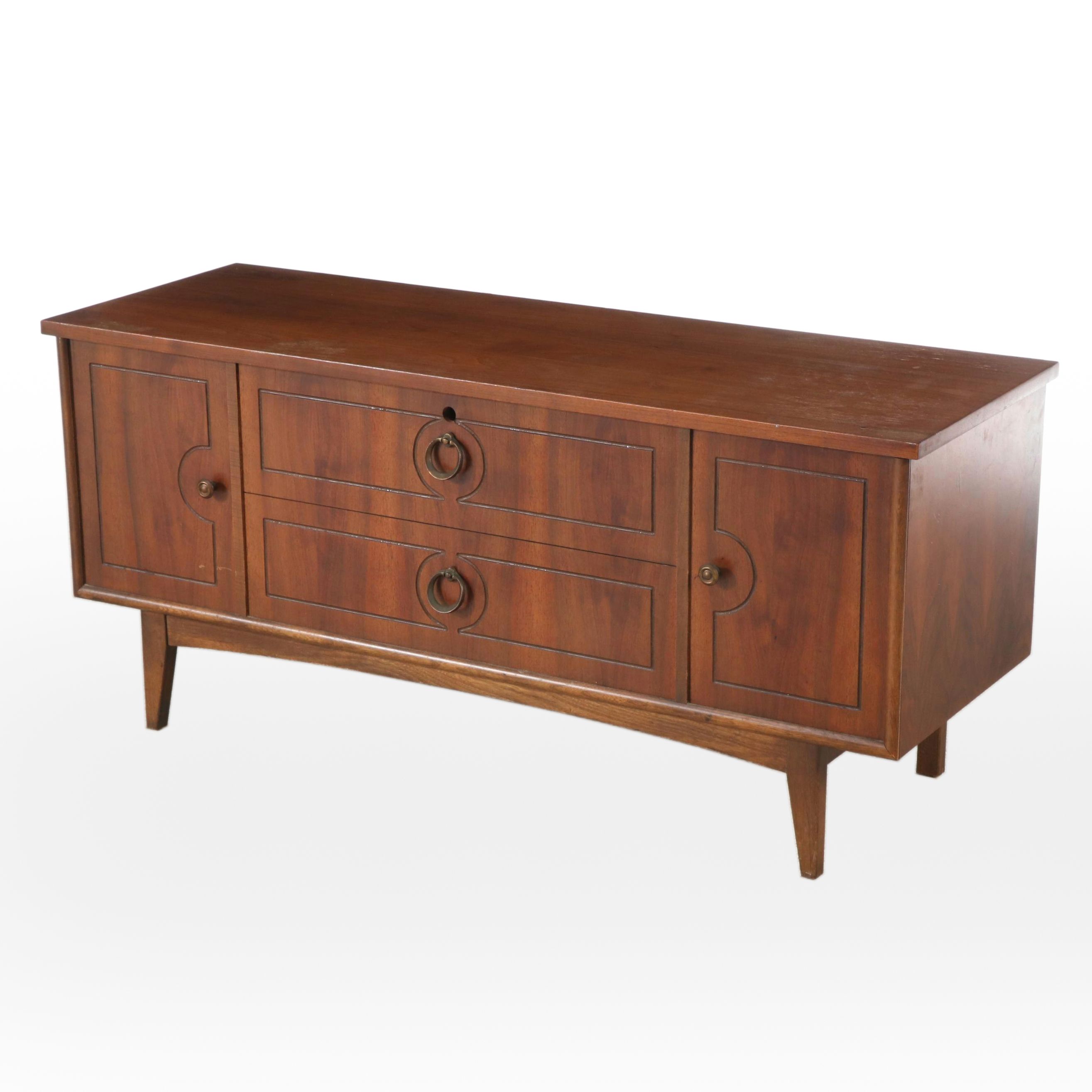 Lane Mid Century Modern Walnut and Cedar Lined Chest