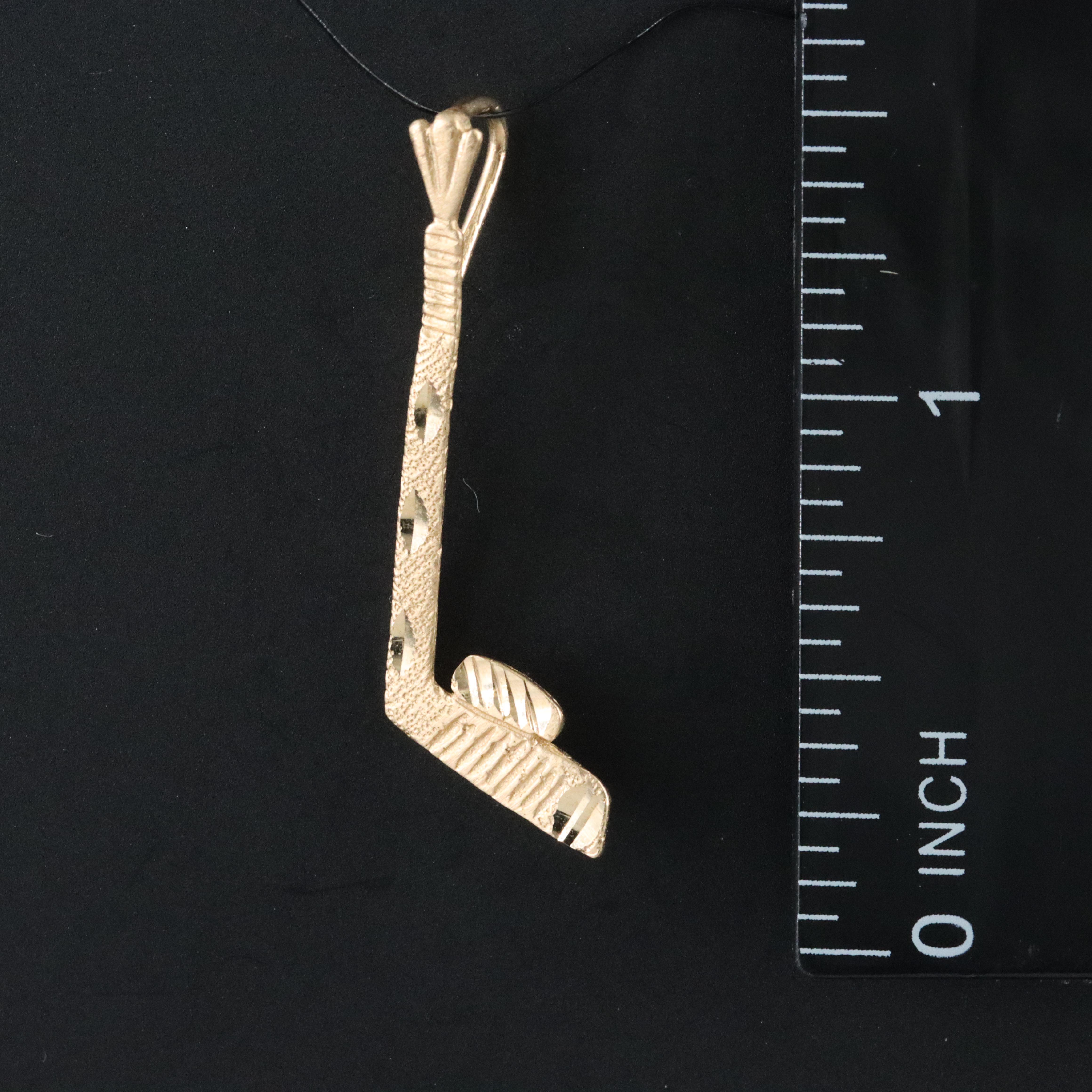 14K Hockey Stick and Puck Pendant