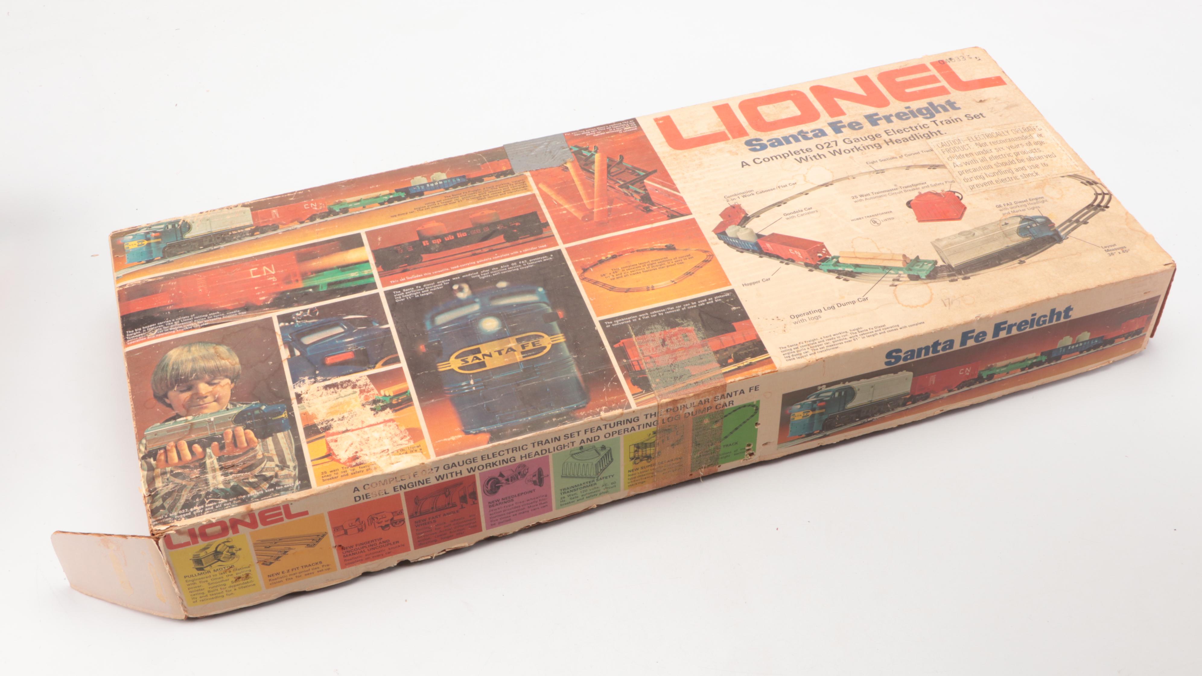 Lionel Santa Fe Freight Set with Collector's Series Box Cars and Accessories