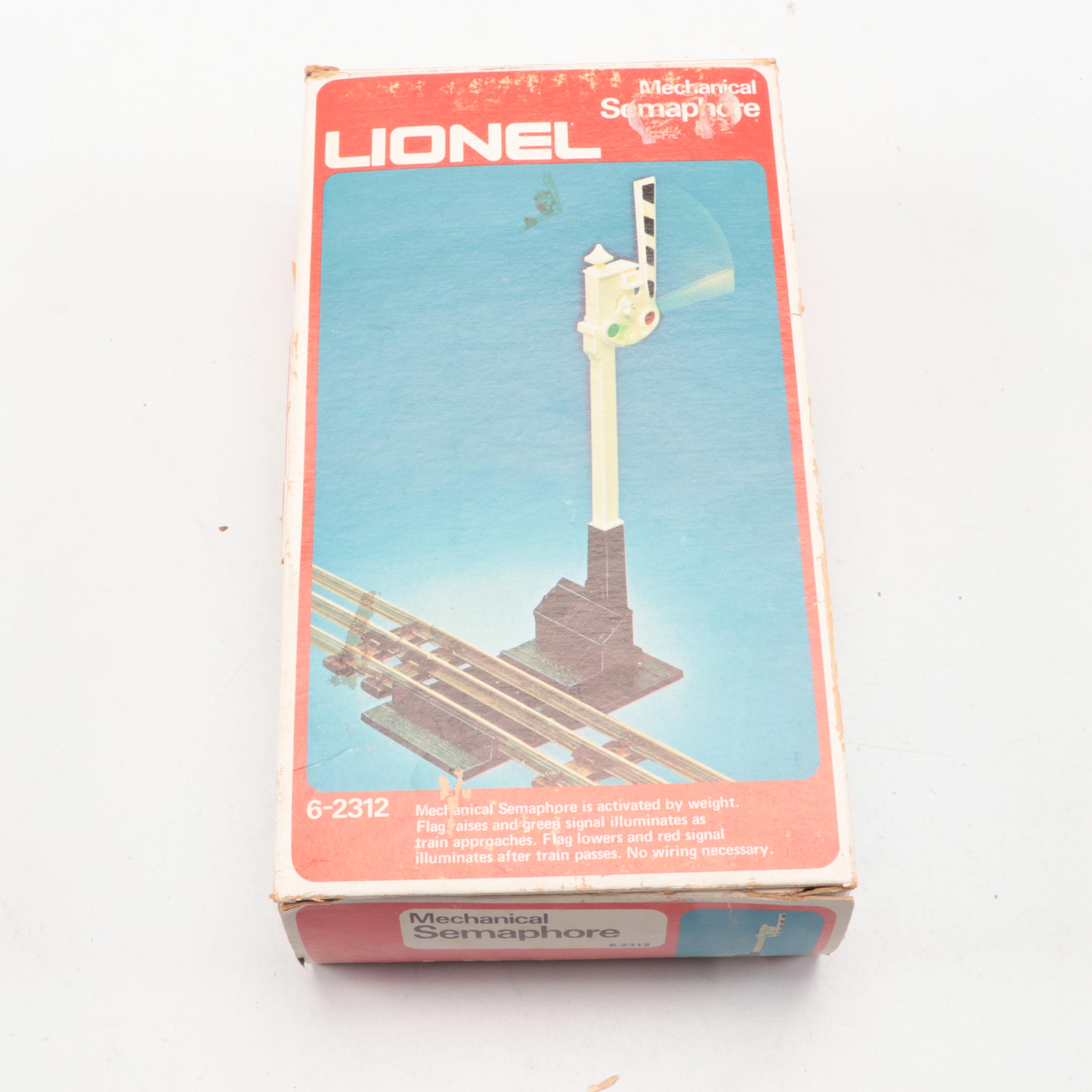 Lionel Santa Fe Freight Set with Collector's Series Box Cars and Accessories