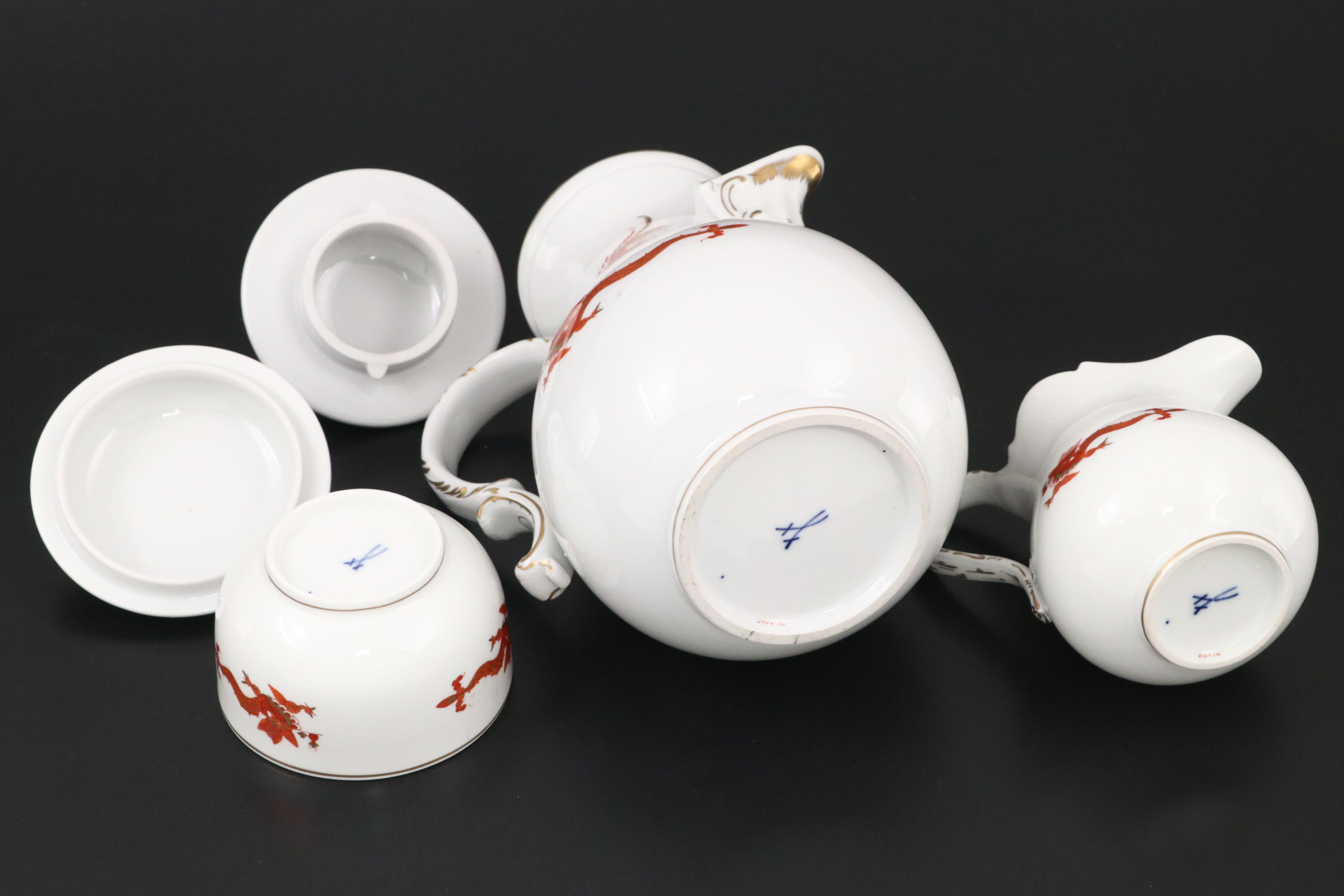 Meissen Porcelain "Ming Dragon" Coffee and Dessert Set, 20th Century