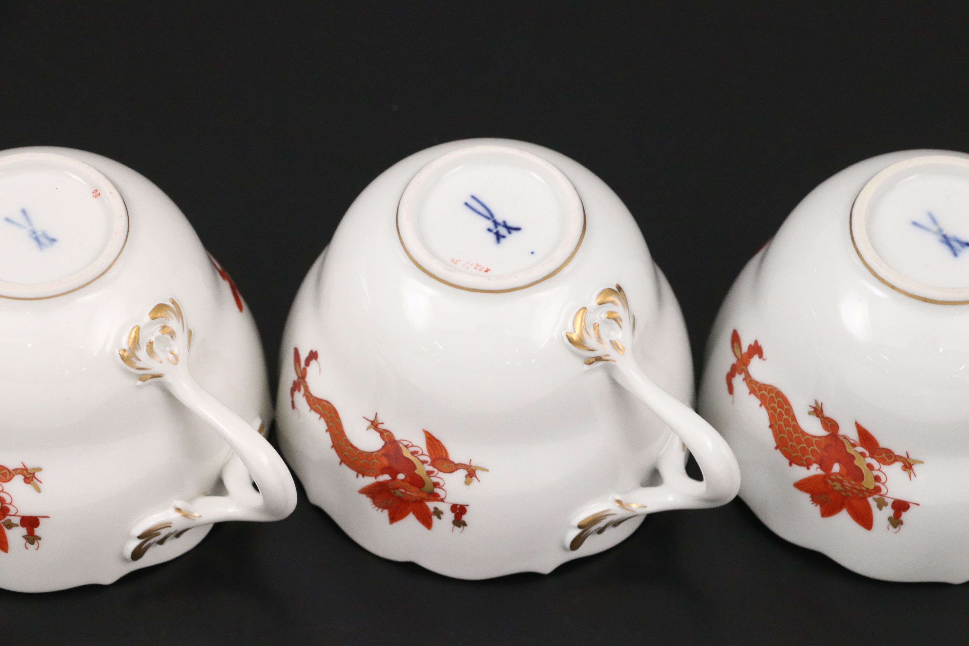 Meissen Porcelain "Ming Dragon" Coffee and Dessert Set, 20th Century