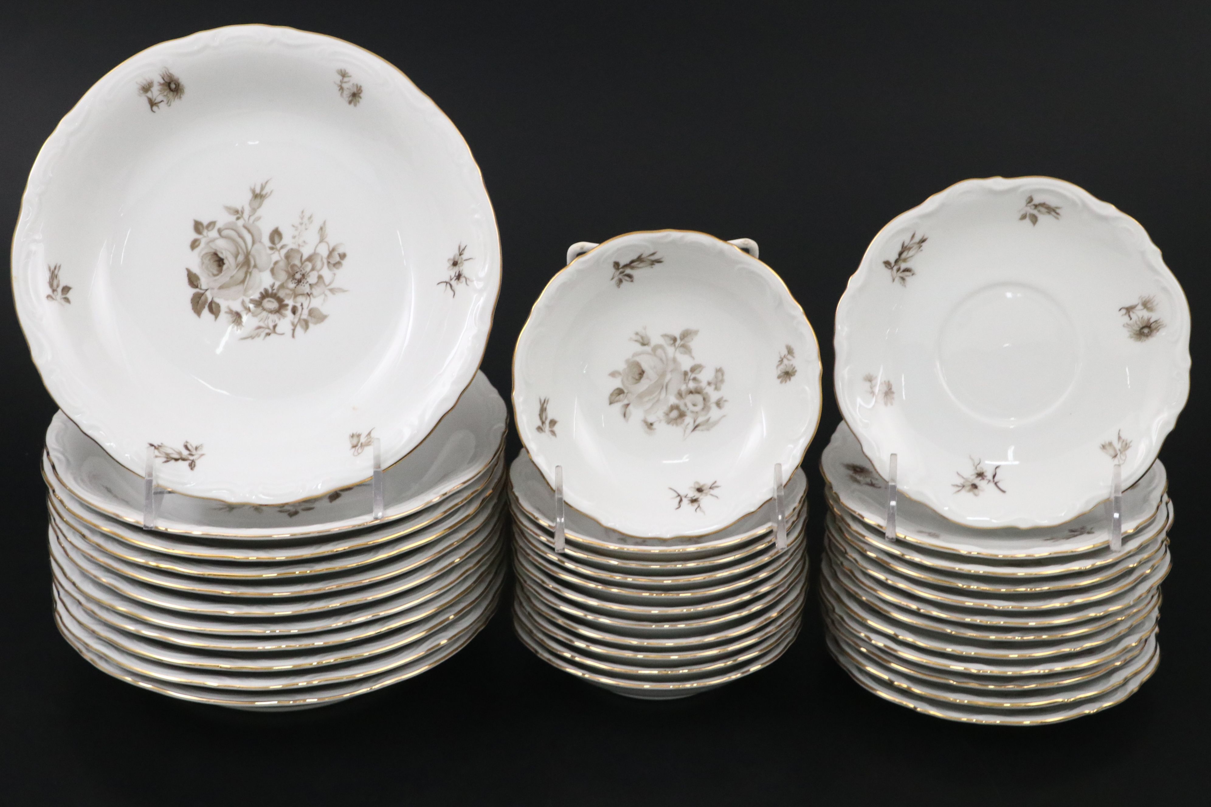 Mitterteich "Charming Barbara" Porcelain Dinnerware, Mid-20th Century