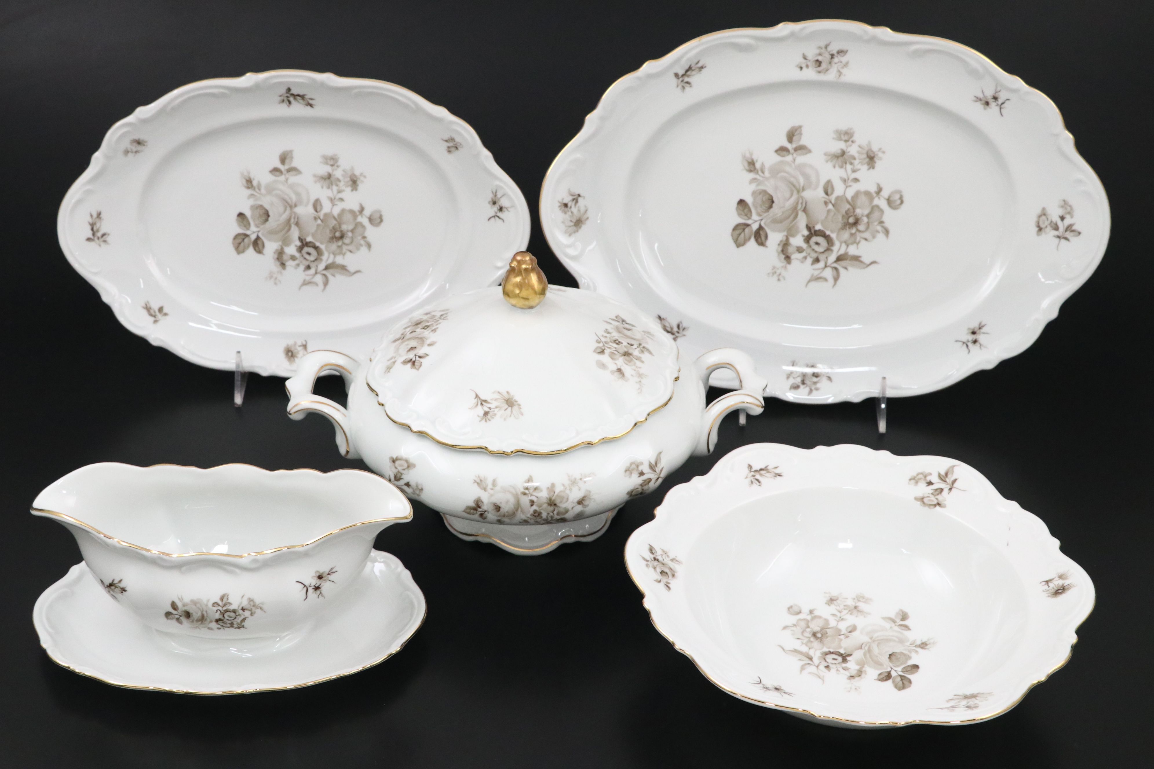 Mitterteich "Charming Barbara" Porcelain Dinnerware, Mid-20th Century