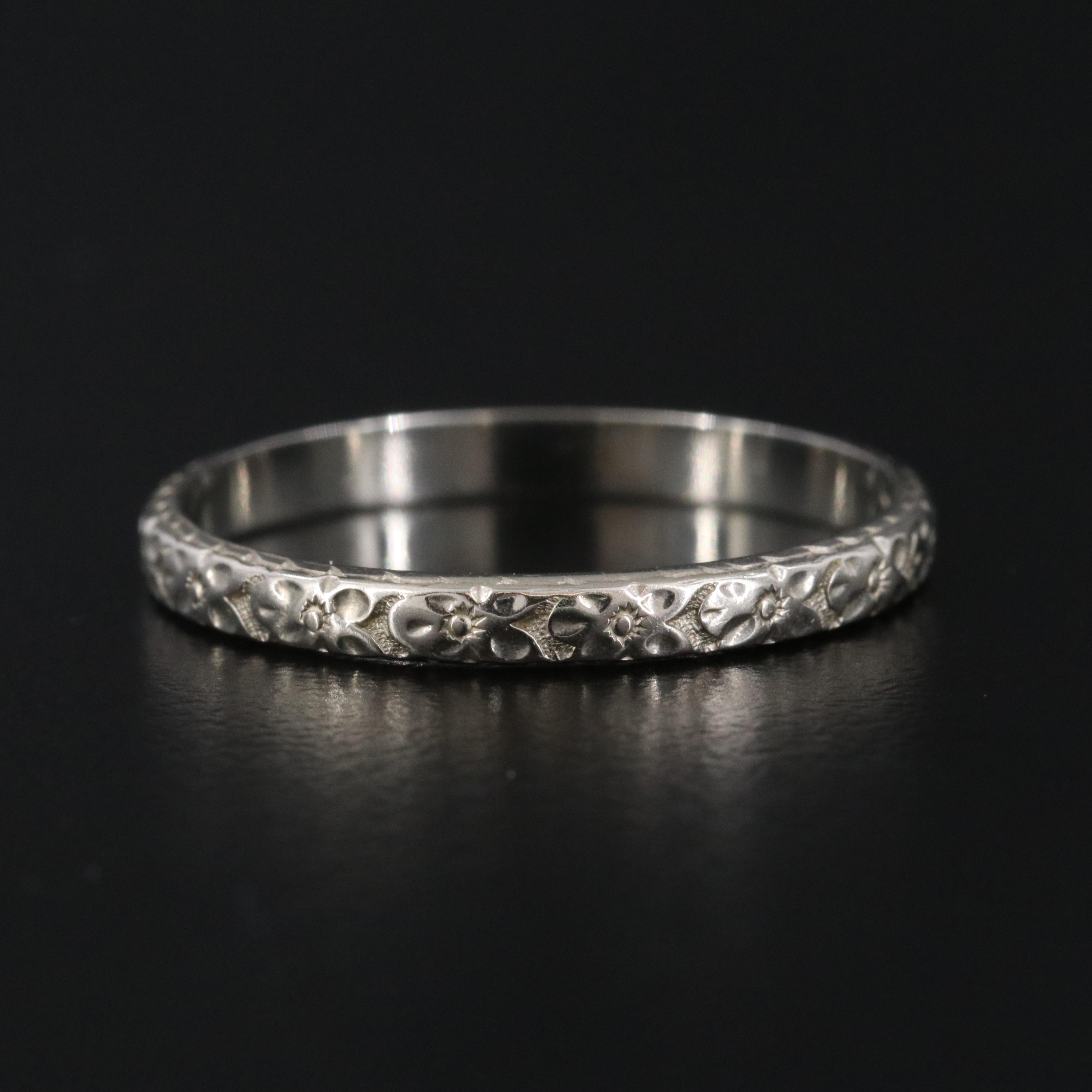 Vintage 18K Floral Band