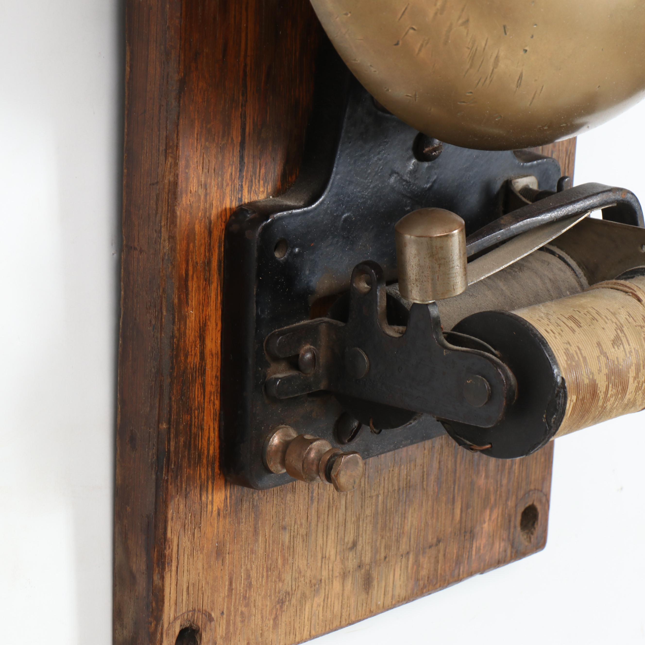 Wall-Mount Brass Antique Fire Alarm Bell