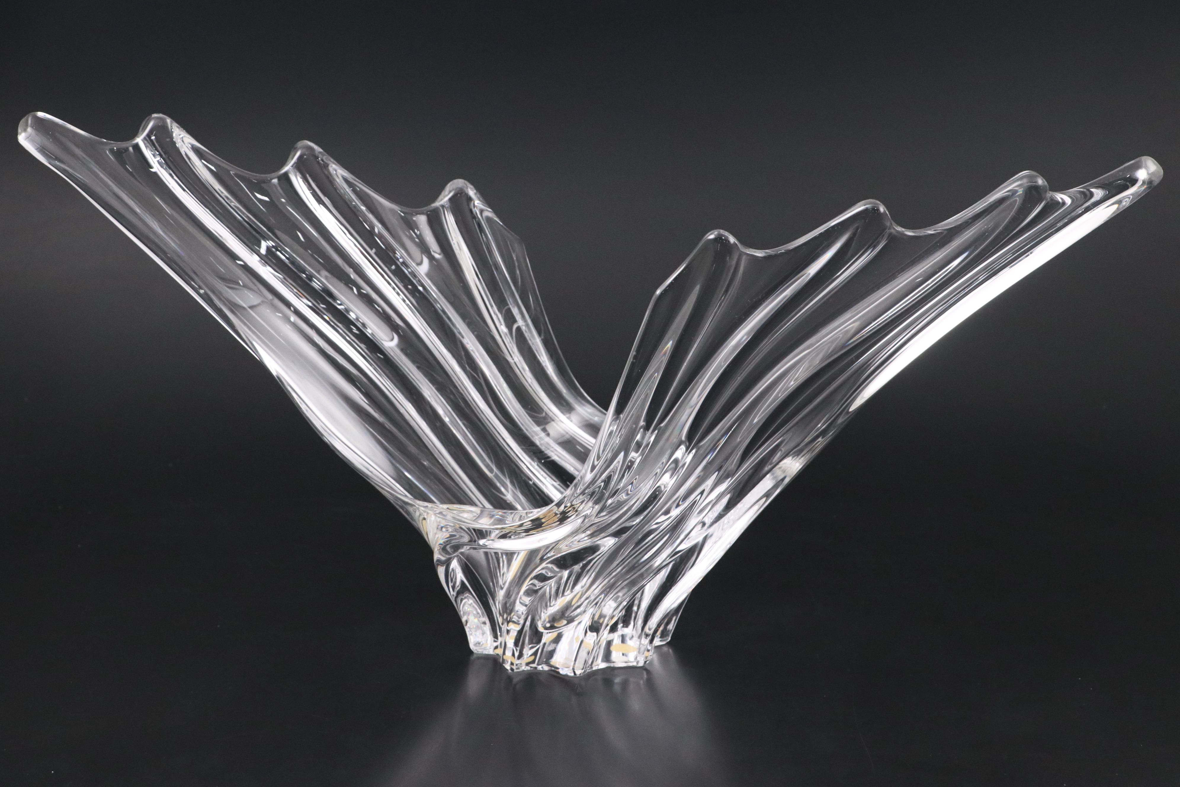 Vannes-le-Châtel French Crystal Wing Vase, Mid/Late 20th Century