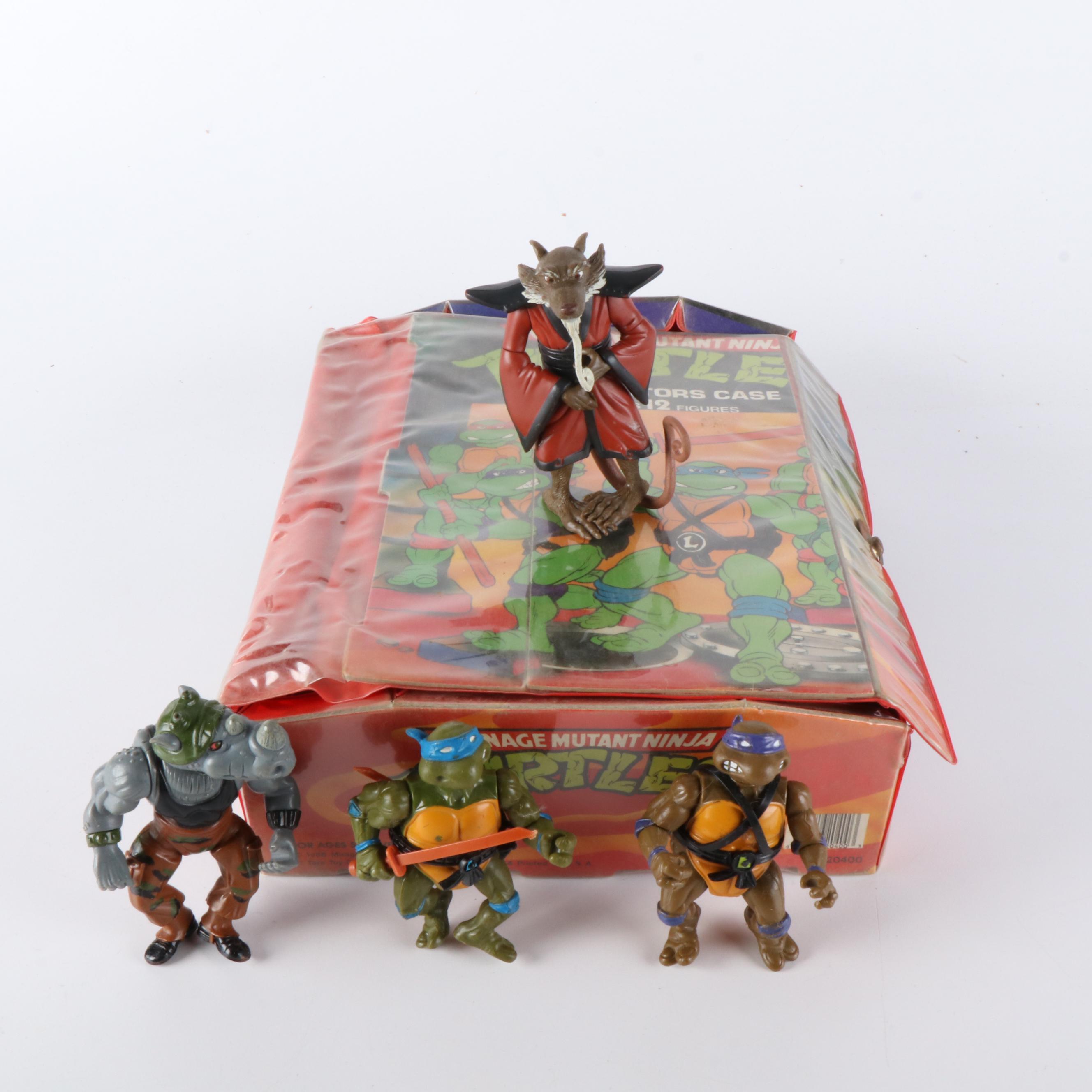 Teenage Mutant Ninja Turtles Collector Case with Various Figurines