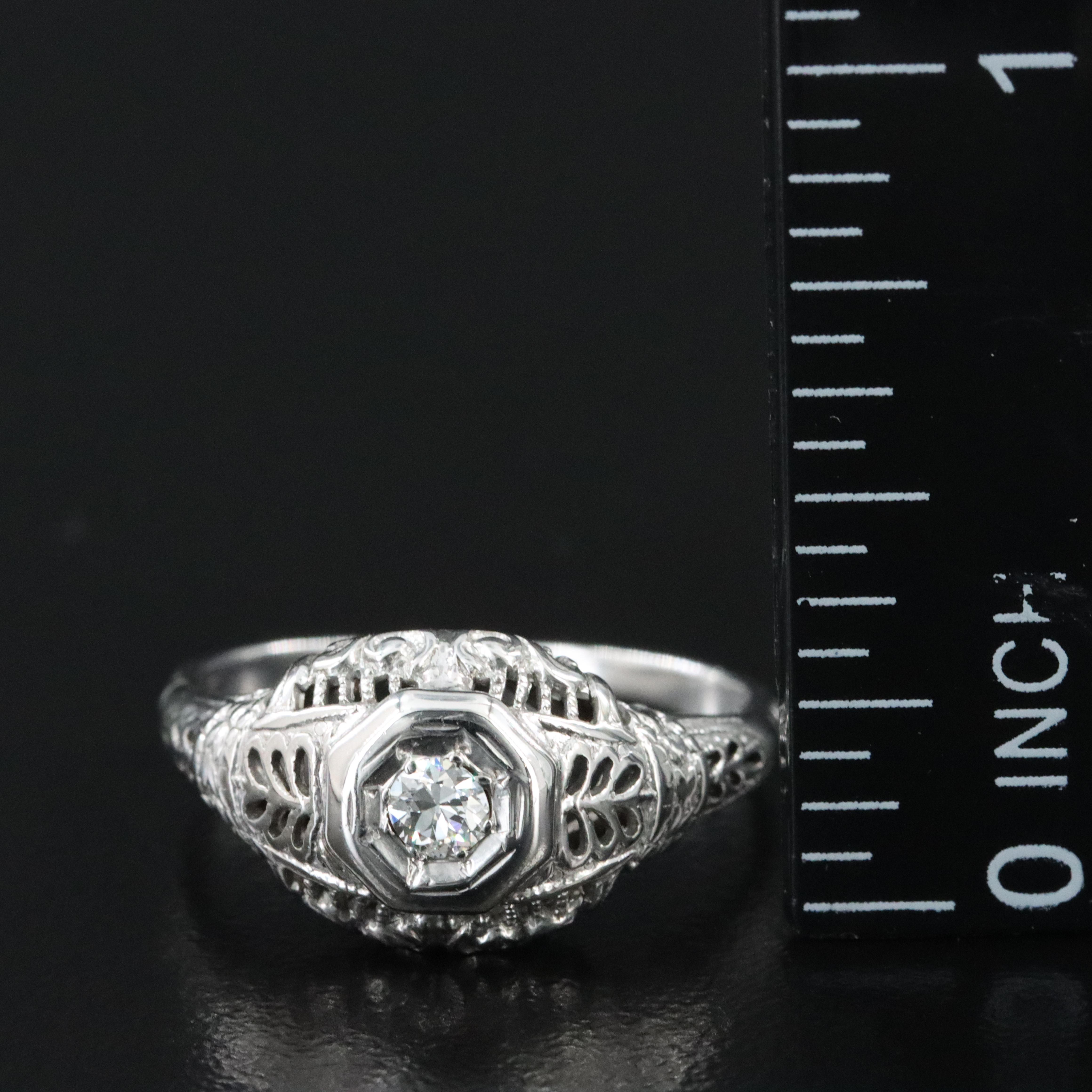 Arti Deco 18K 0.10 CT Diamond Piercework Ring with Orange Blossom Engraving