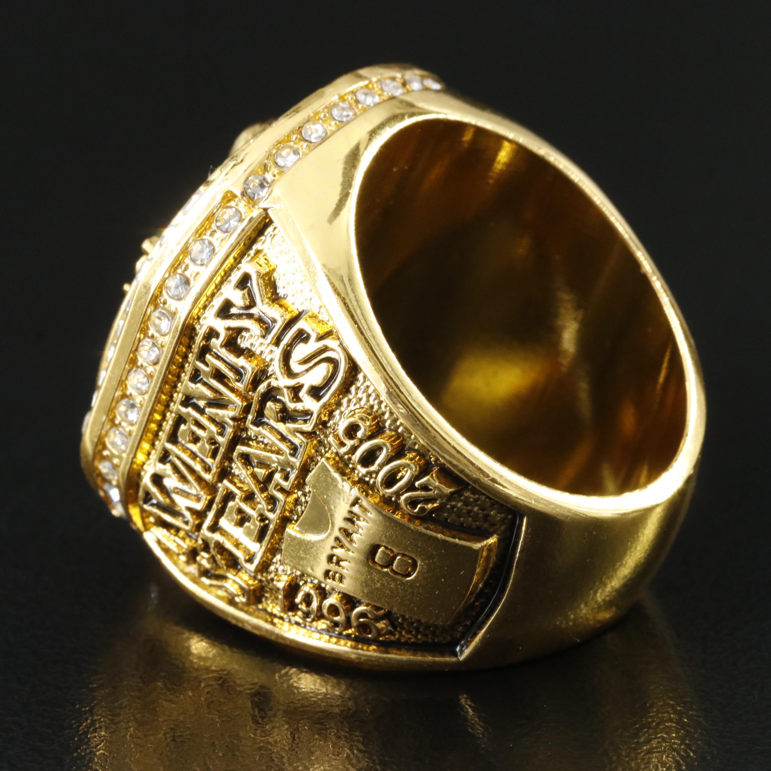 Kobe Bryant LA Lakers Fan Ring