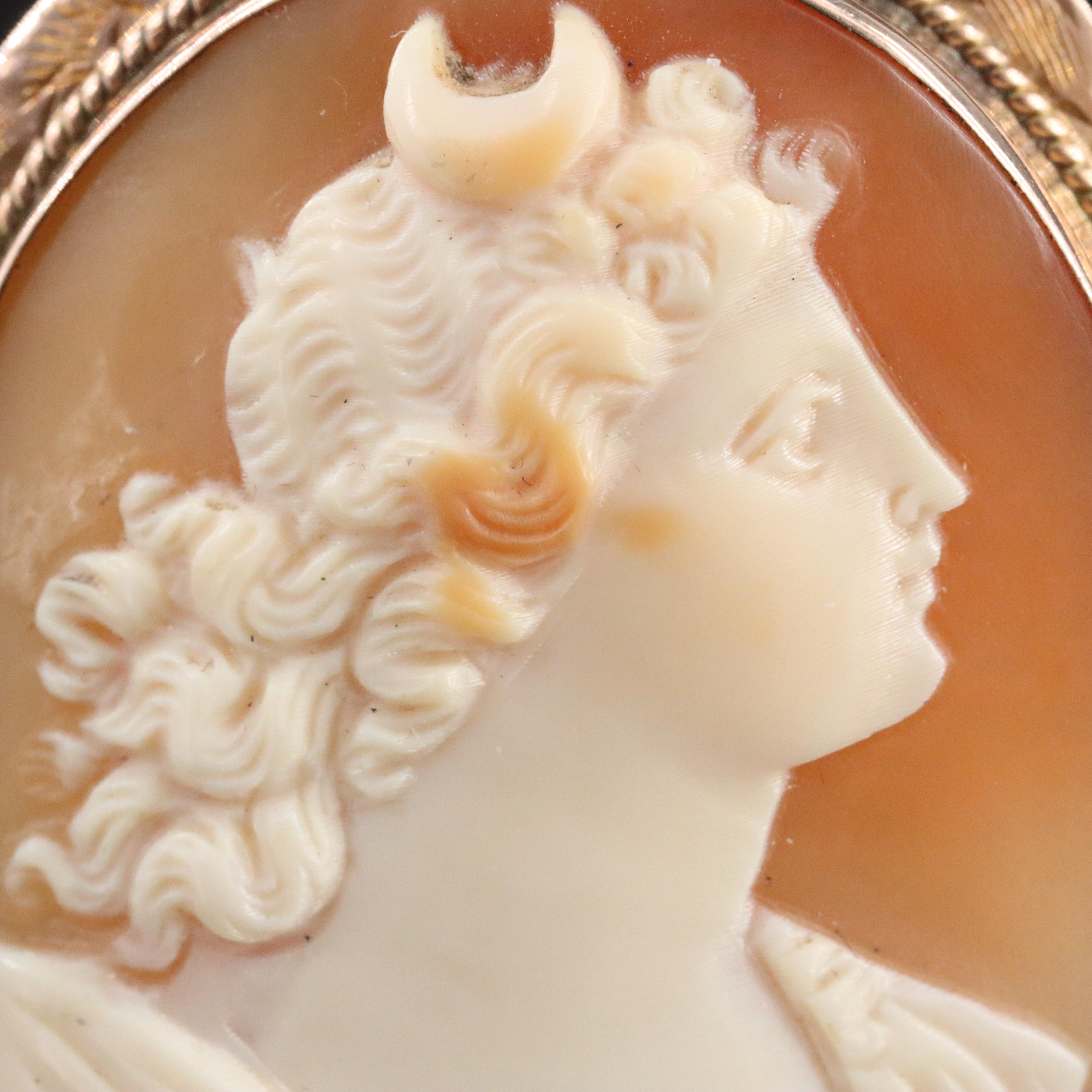 10K Shell Cameo Brooch