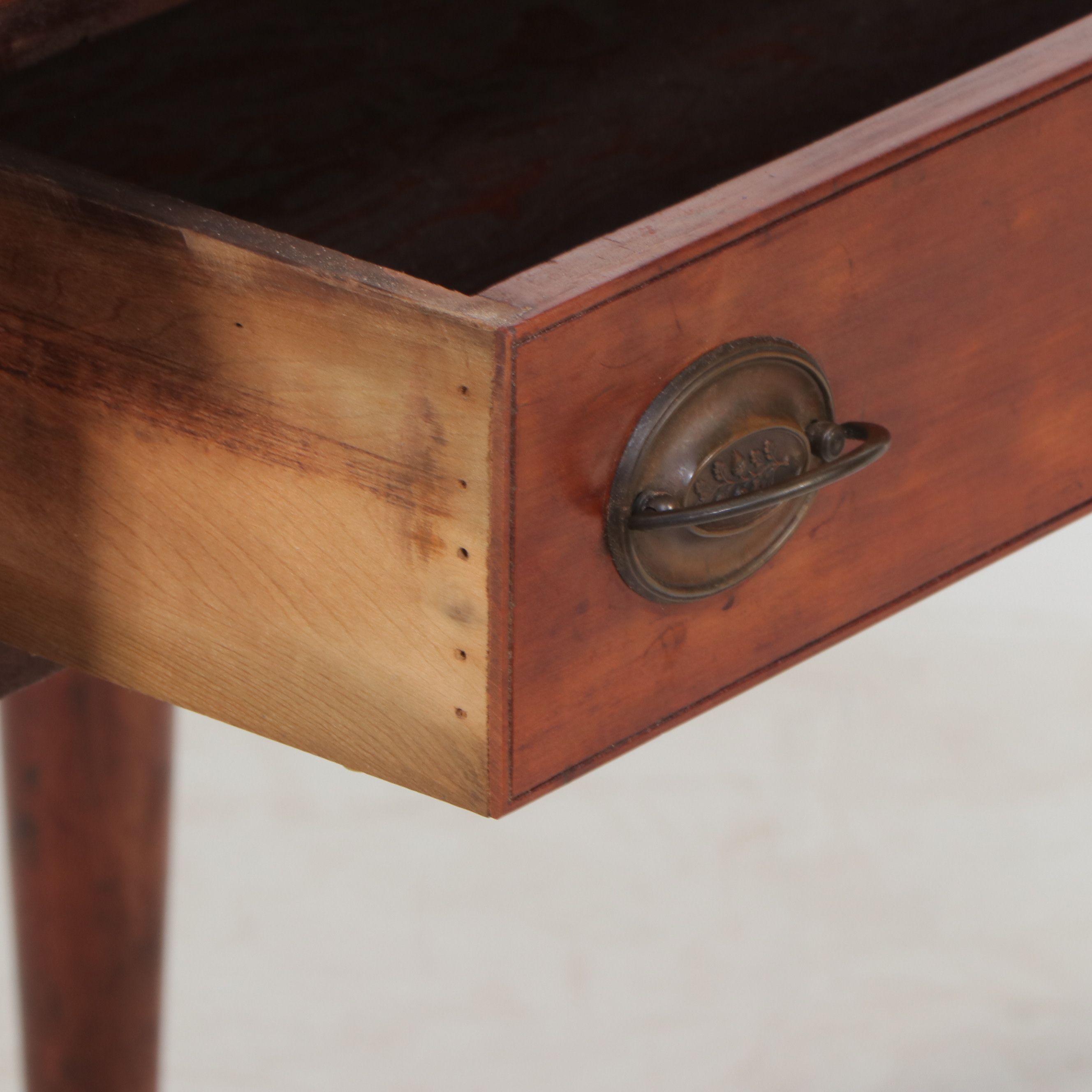 Country Sheraton Style Cherry Finish Single Drawer Table