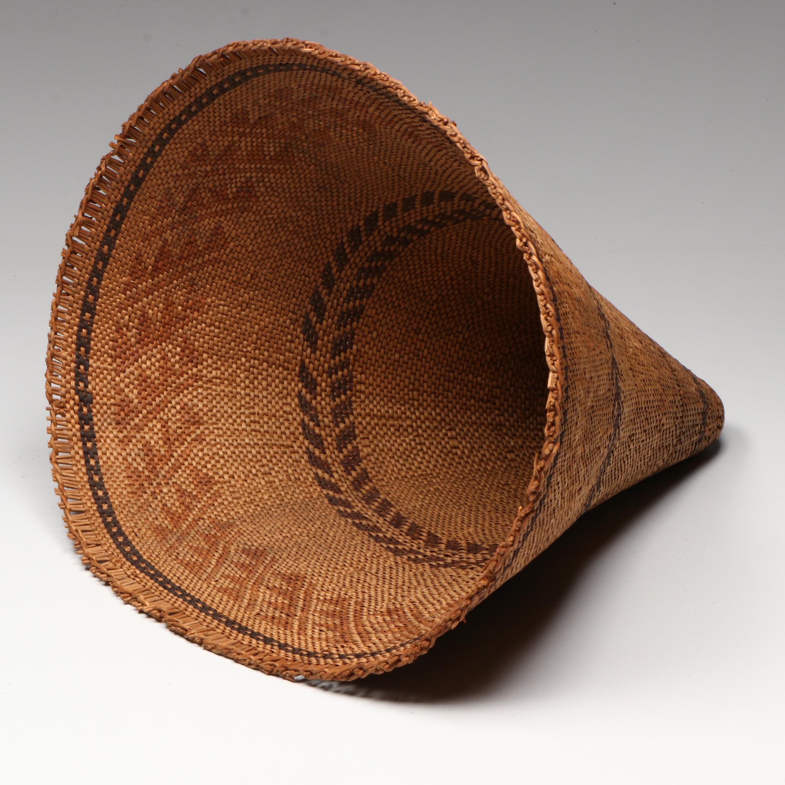 Indigenous Southwest Havasupai Conical Pack Basket, Early 20th Century