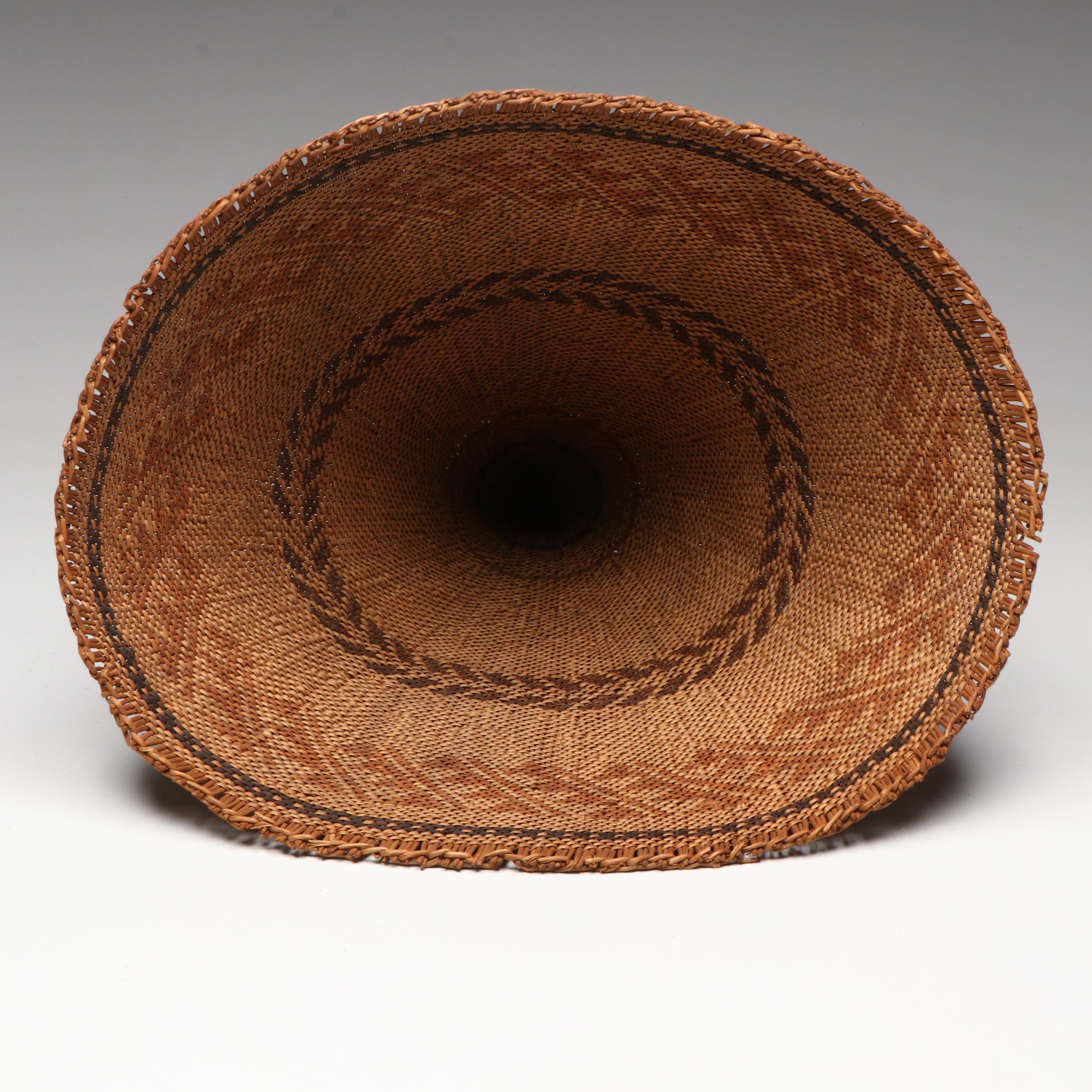 Indigenous Southwest Havasupai Conical Pack Basket, Early 20th Century