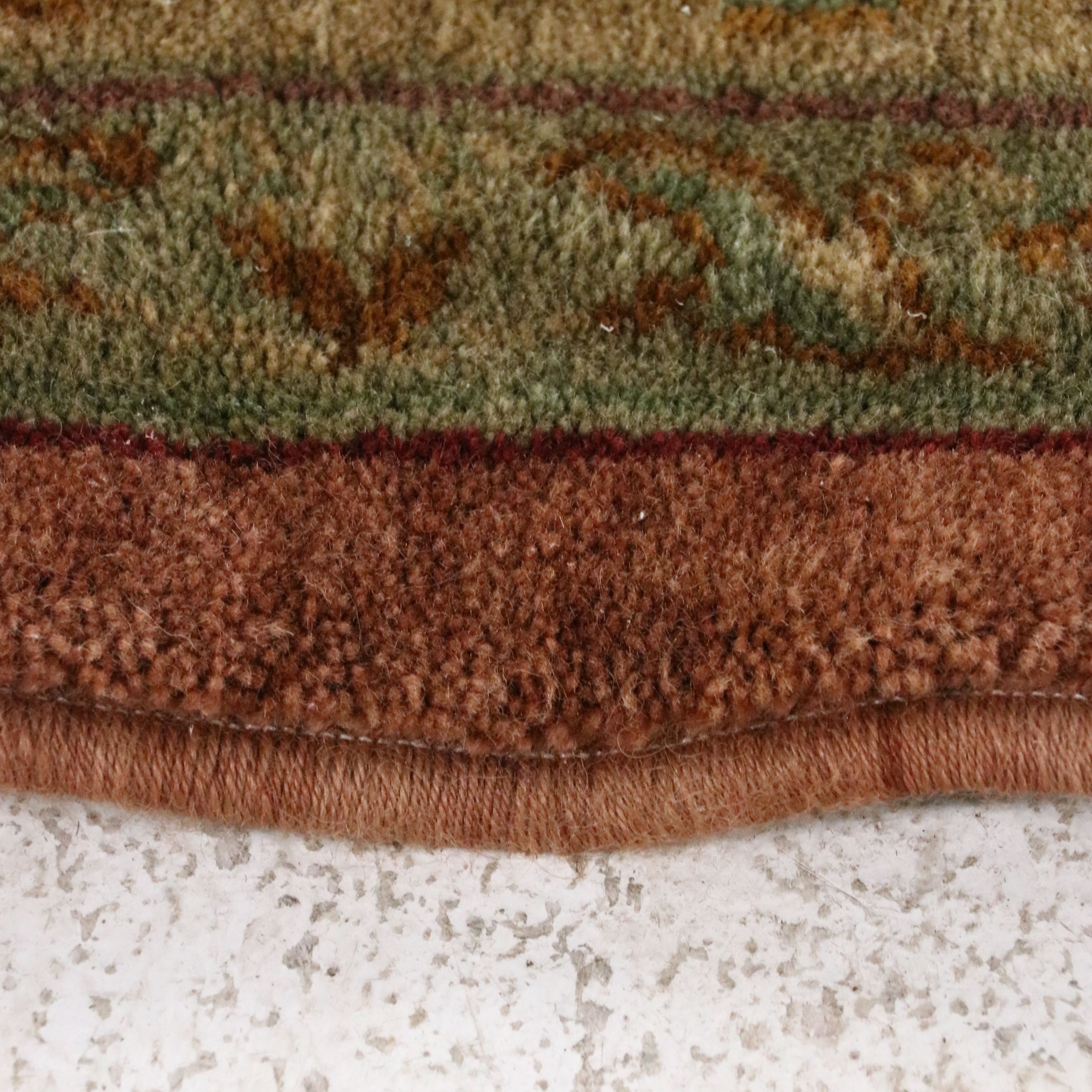 5'7 x 8'1 Machine Made Indian Agra Style Area Rug