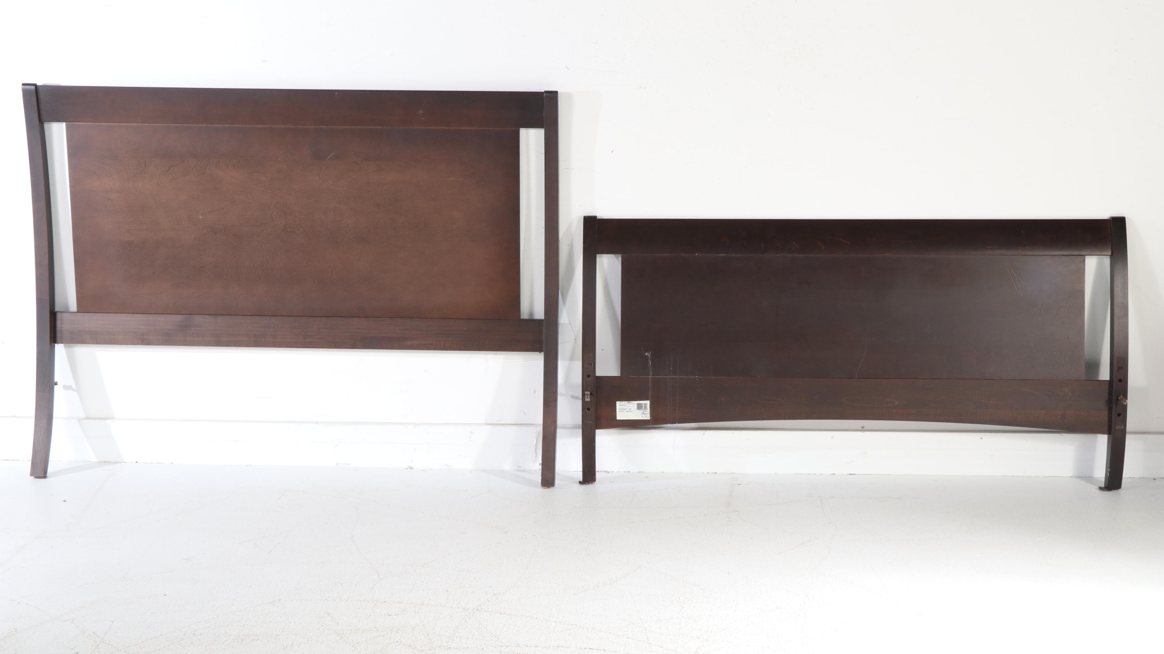 Contemporary Espresso Finished Wood Queen Size Sleigh Bed