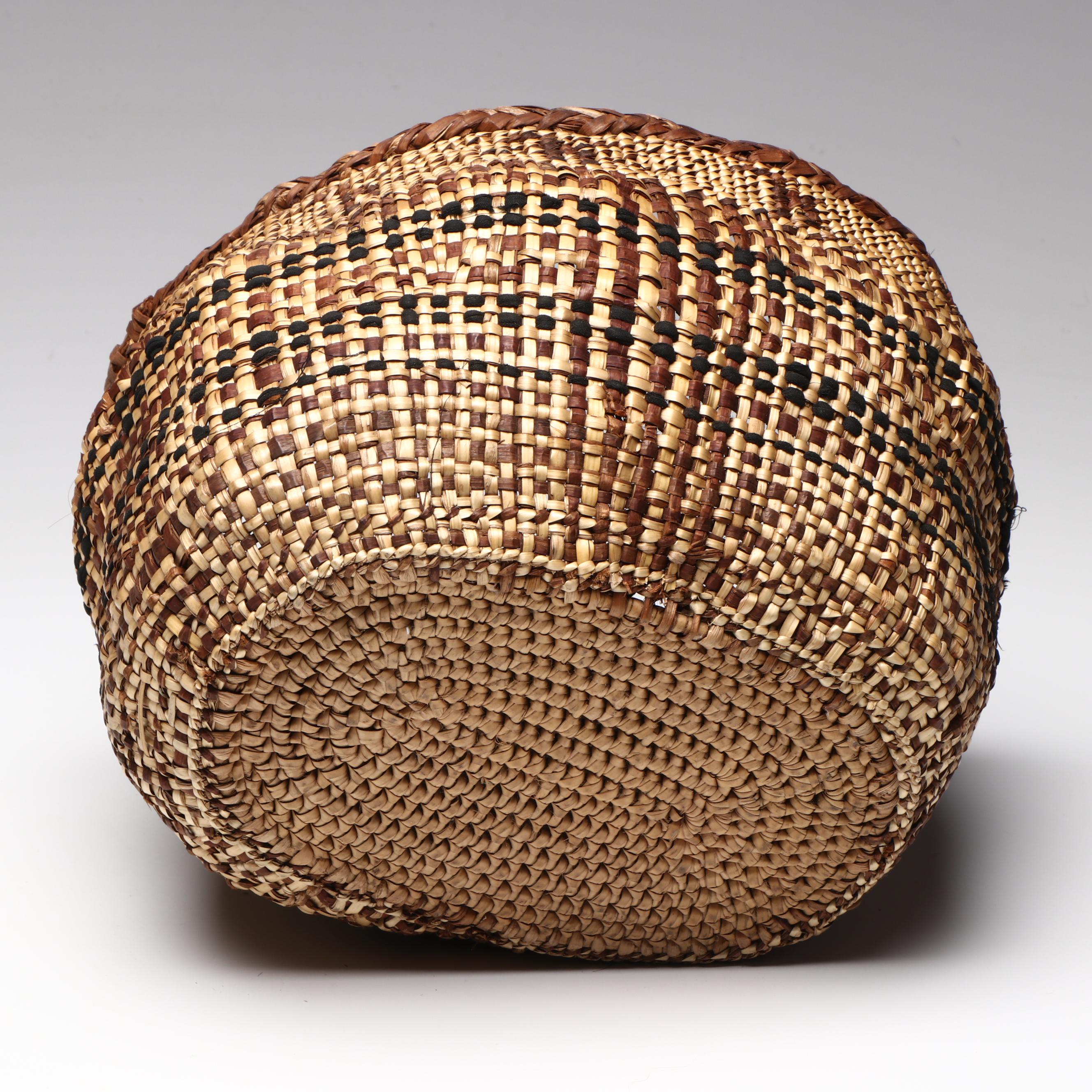 Indigenous Pacific Northwest Coast Skokomish Plaited Dog Motif Basket, 1910